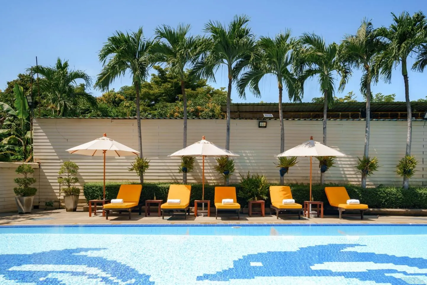 Swimming pool in JP Villa Pattaya