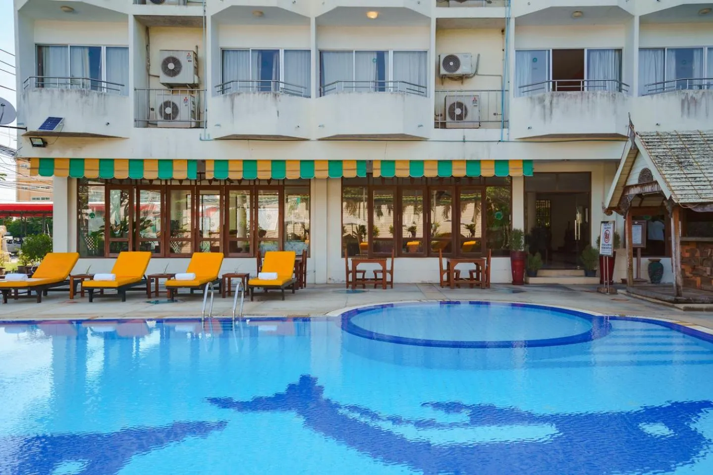 Swimming pool in JP Villa Pattaya