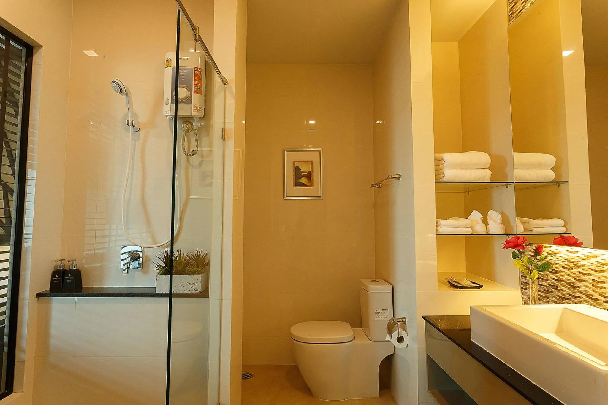 Shower in Green Point Residence Hotel