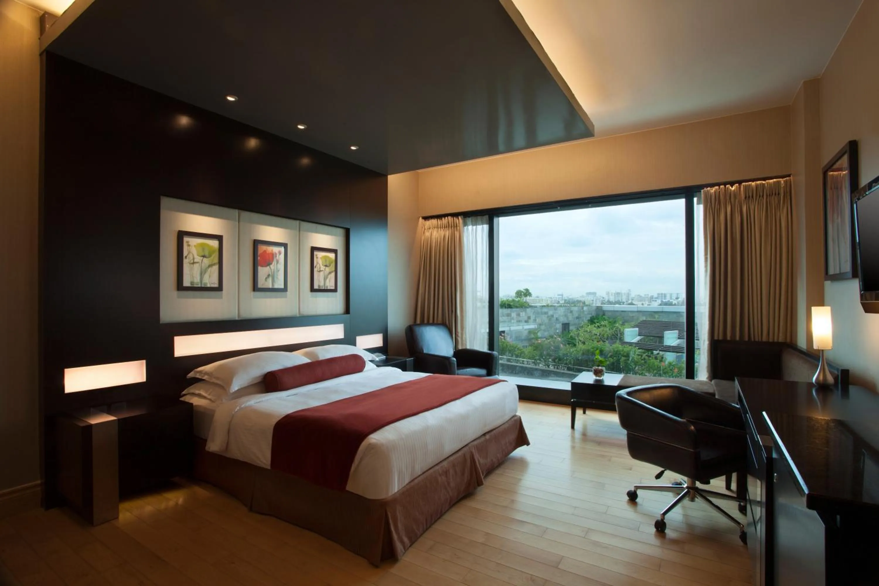 City view, Bed in The Oterra