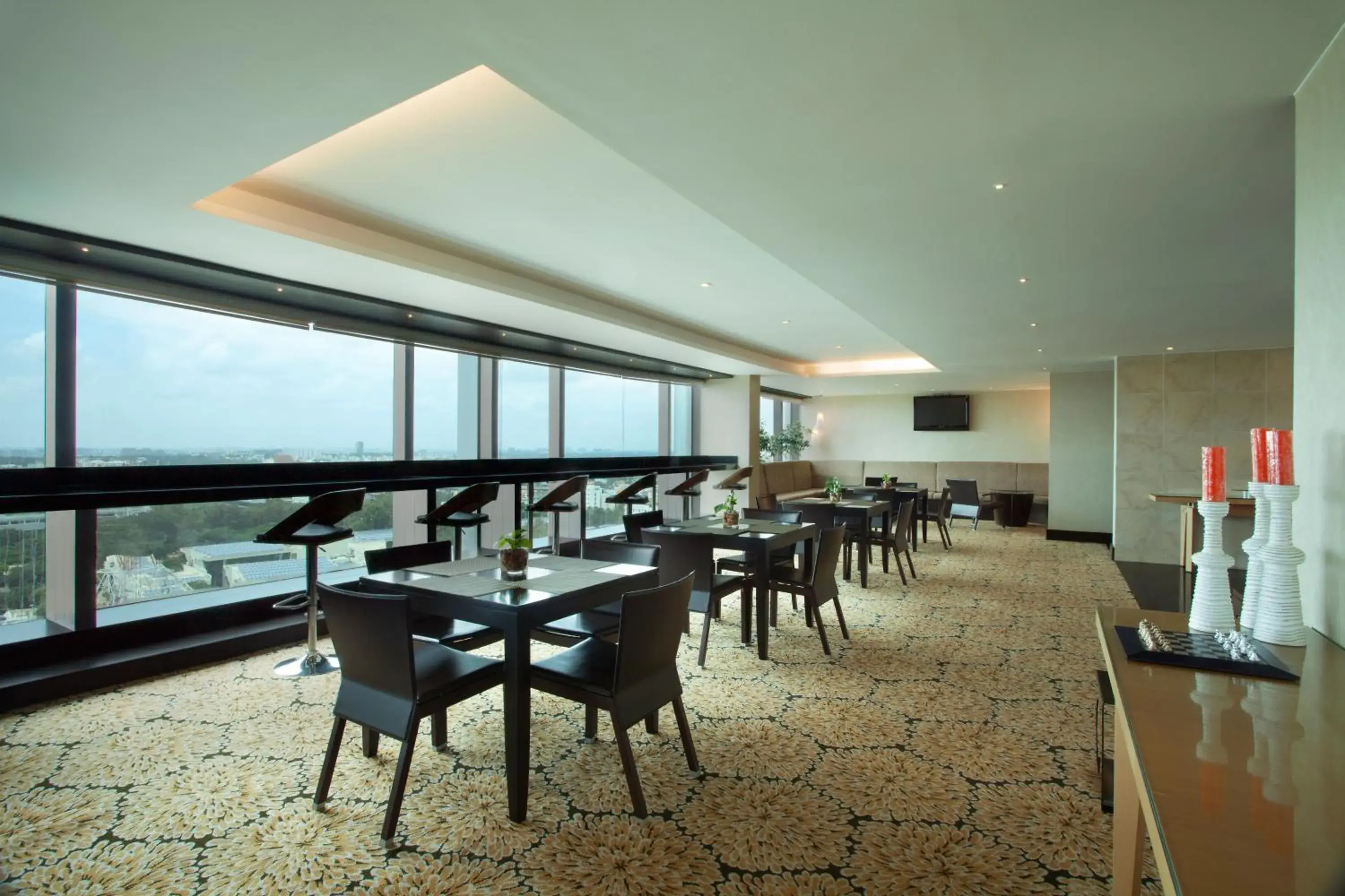 Lounge or bar in The Oterra Lounge or bar in The Oterra