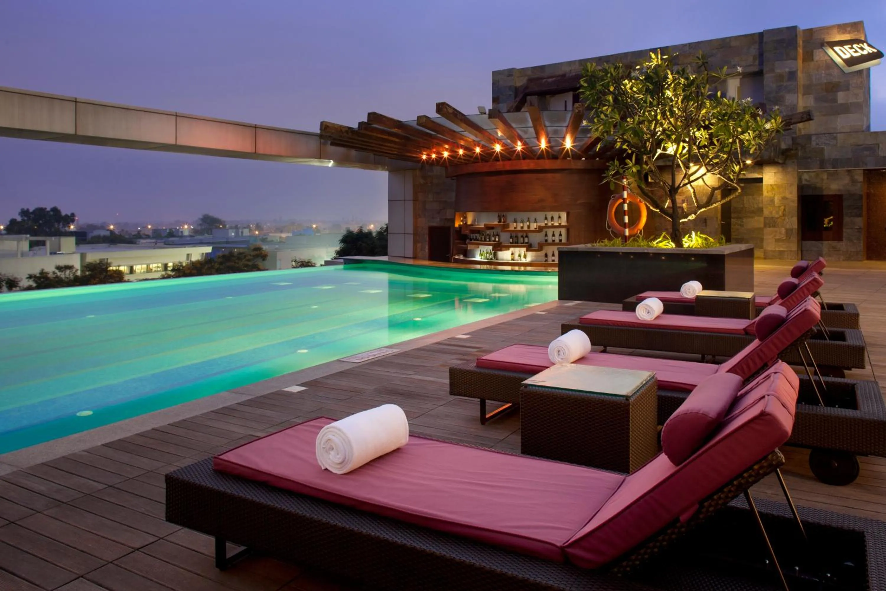 Swimming pool in The Oterra