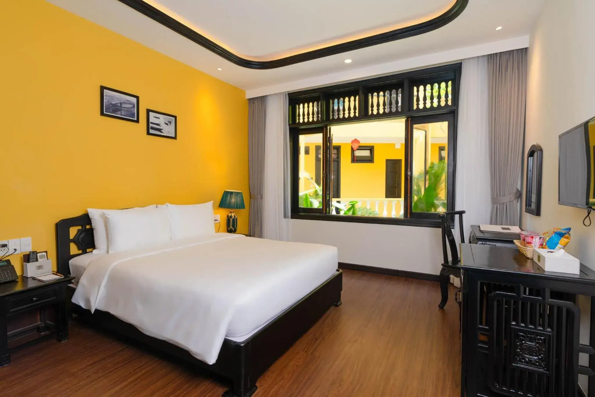 Superior Double Room with Garden View in Lantern Boutique Hoi An Superior Double Room with Garden View in Lantern Boutique Hoi An