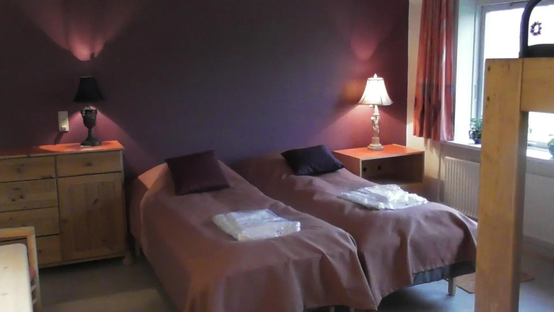 Quadruple Room with Private Bathroom - single occupancy in Djurs-BnB - Rimsøhuset Quadruple Room with Private Bathroom - single occupancy in Djurs-BnB - Rimsøhuset