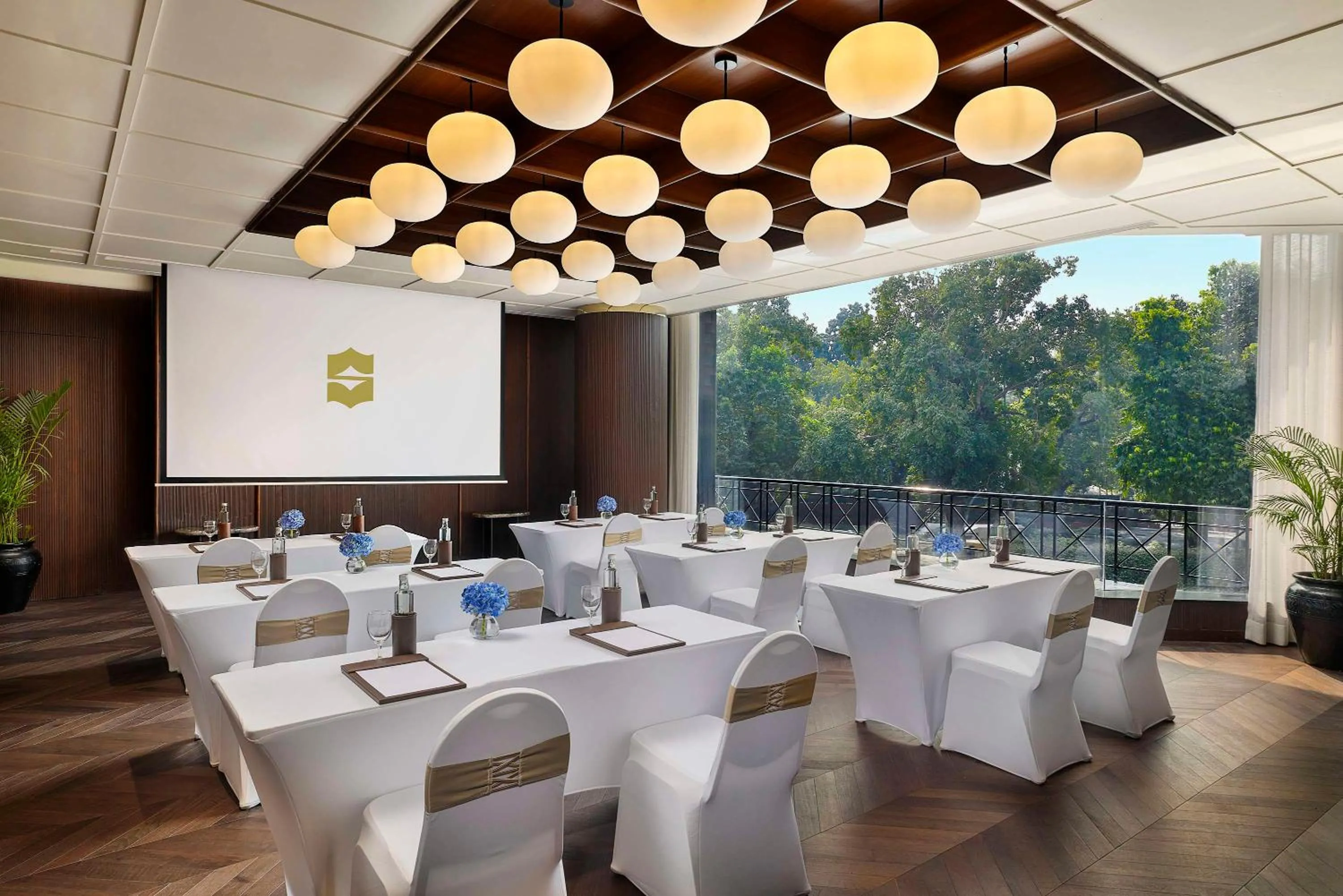 Meeting/conference room in Shangri-La Eros New Delhi