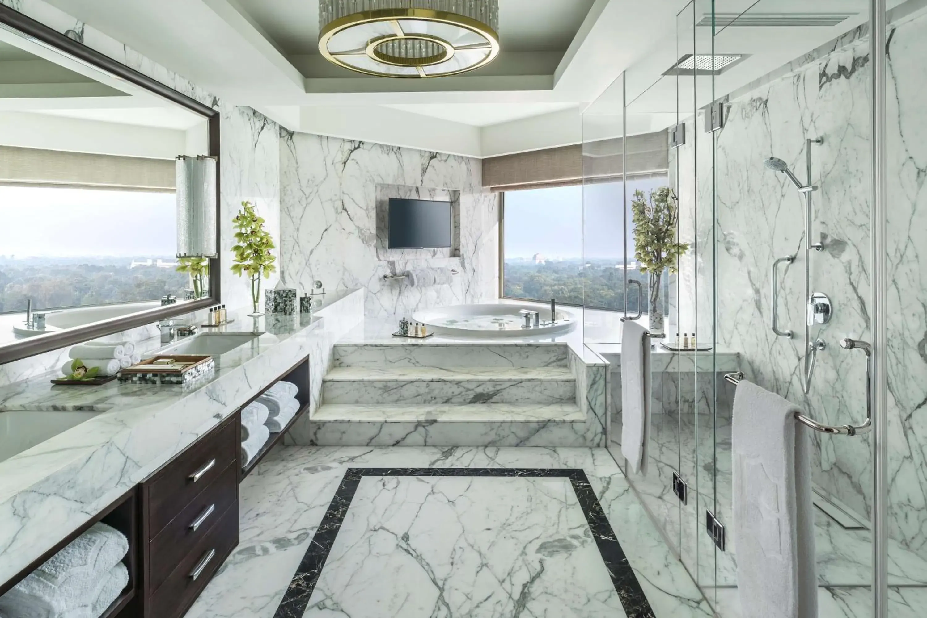 Bathroom in Shangri-La Eros New Delhi Bathroom in Shangri-La Eros New Delhi