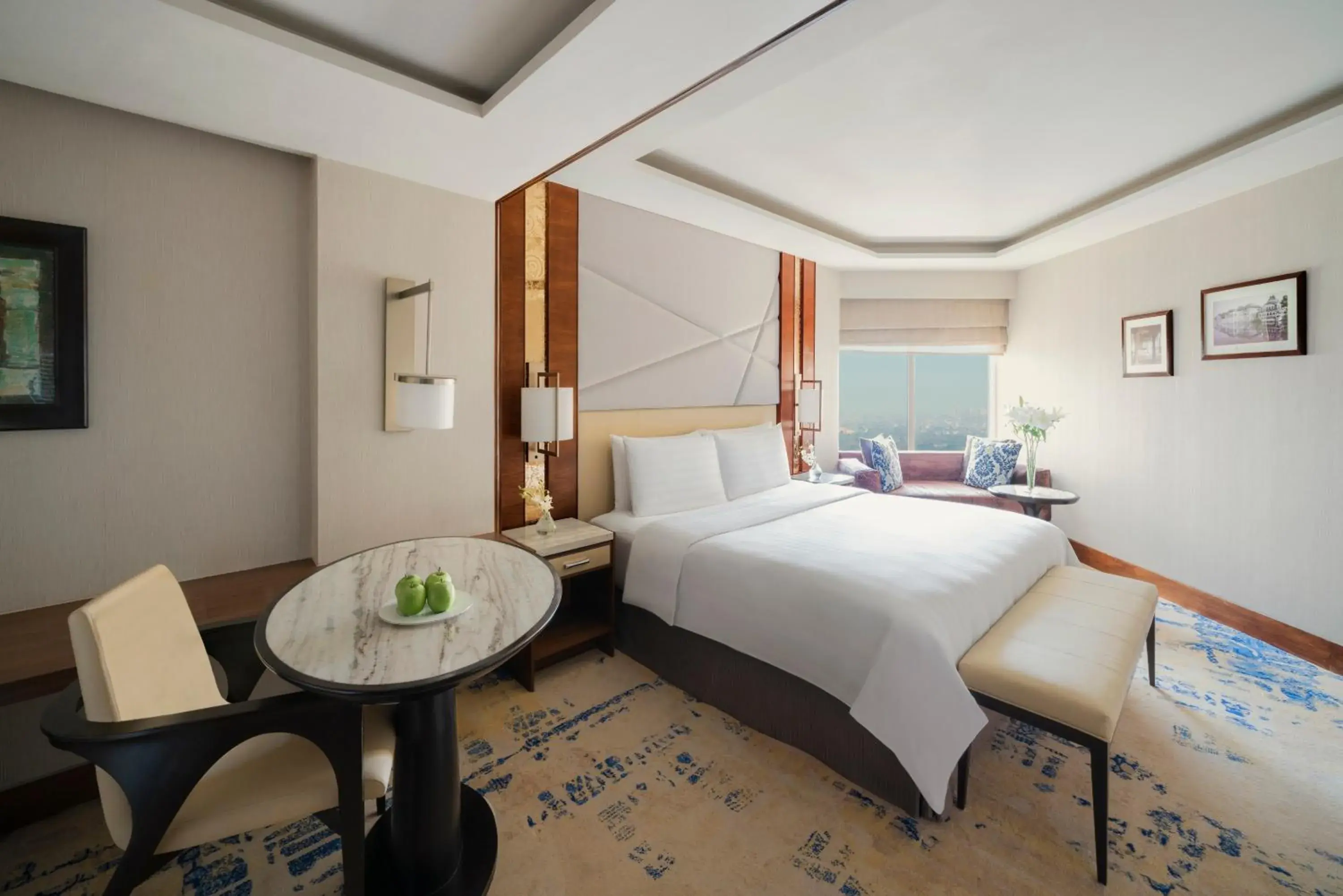 Premier King Room in Shangri-La Eros New Delhi Premier King Room in Shangri-La Eros New Delhi