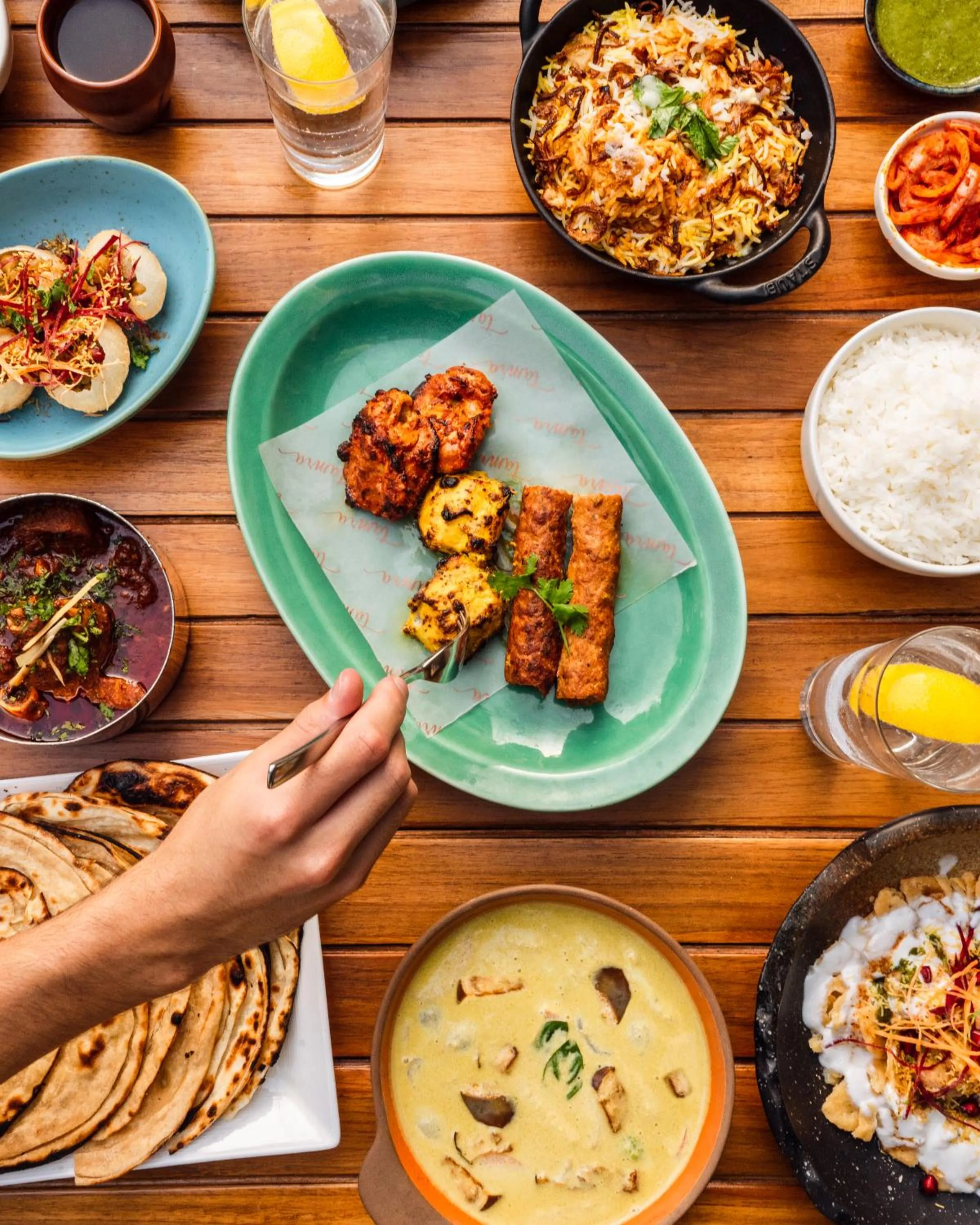 Restaurant/places to eat in Shangri-La Eros New Delhi