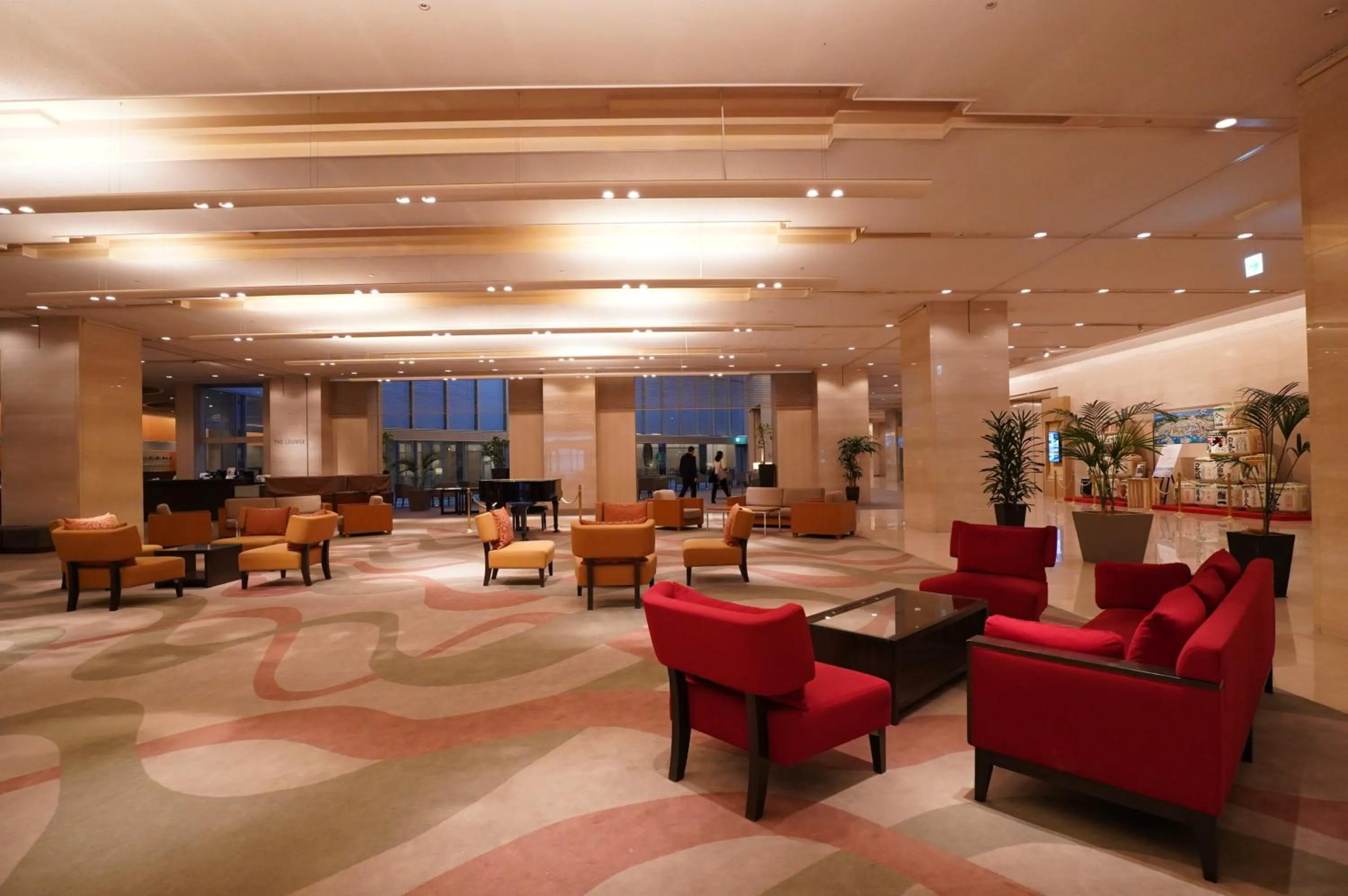 Lobby or reception in ANA Crowne Plaza Kobe by IHG