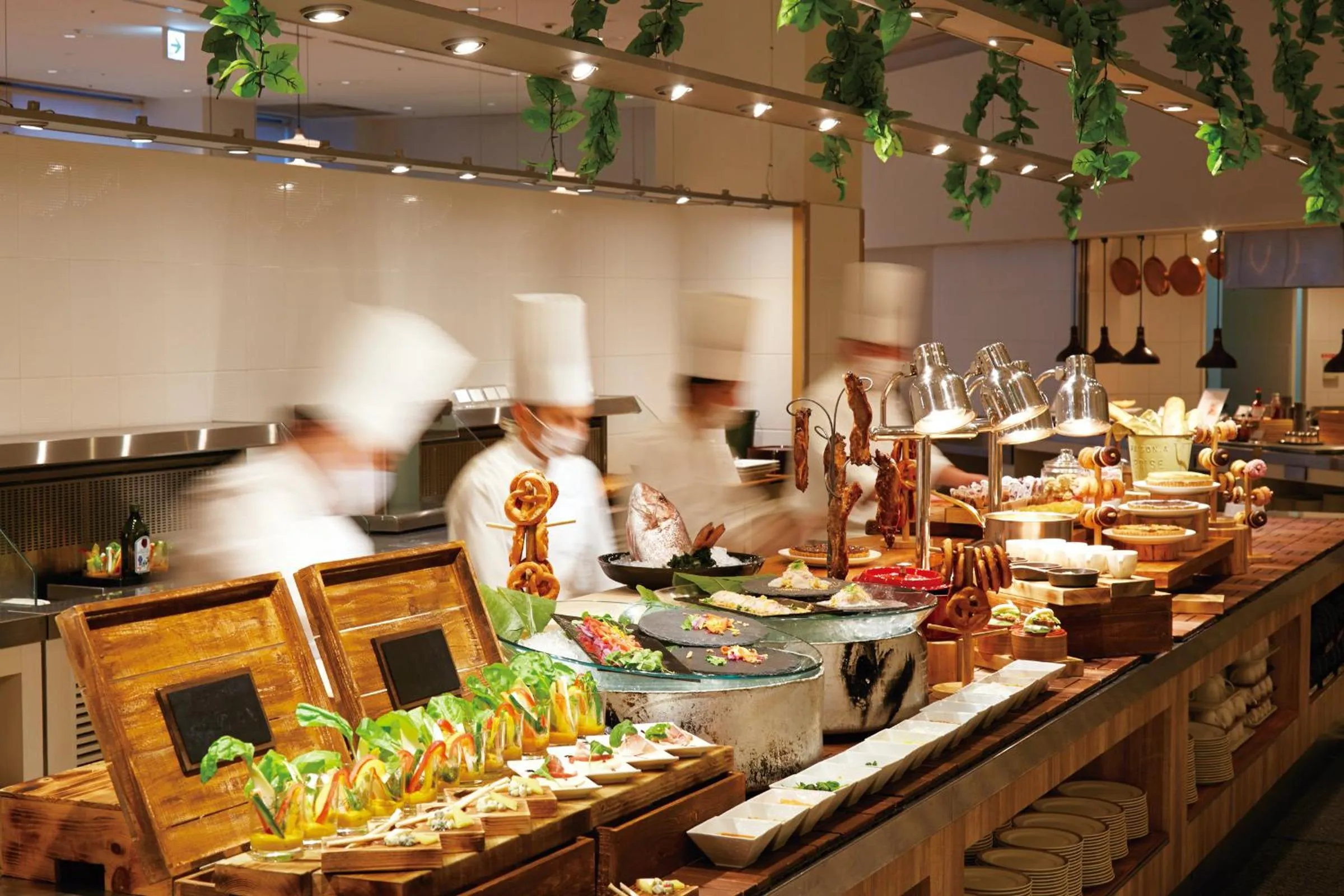 Restaurant/places to eat in ANA Crowne Plaza Kobe by IHG