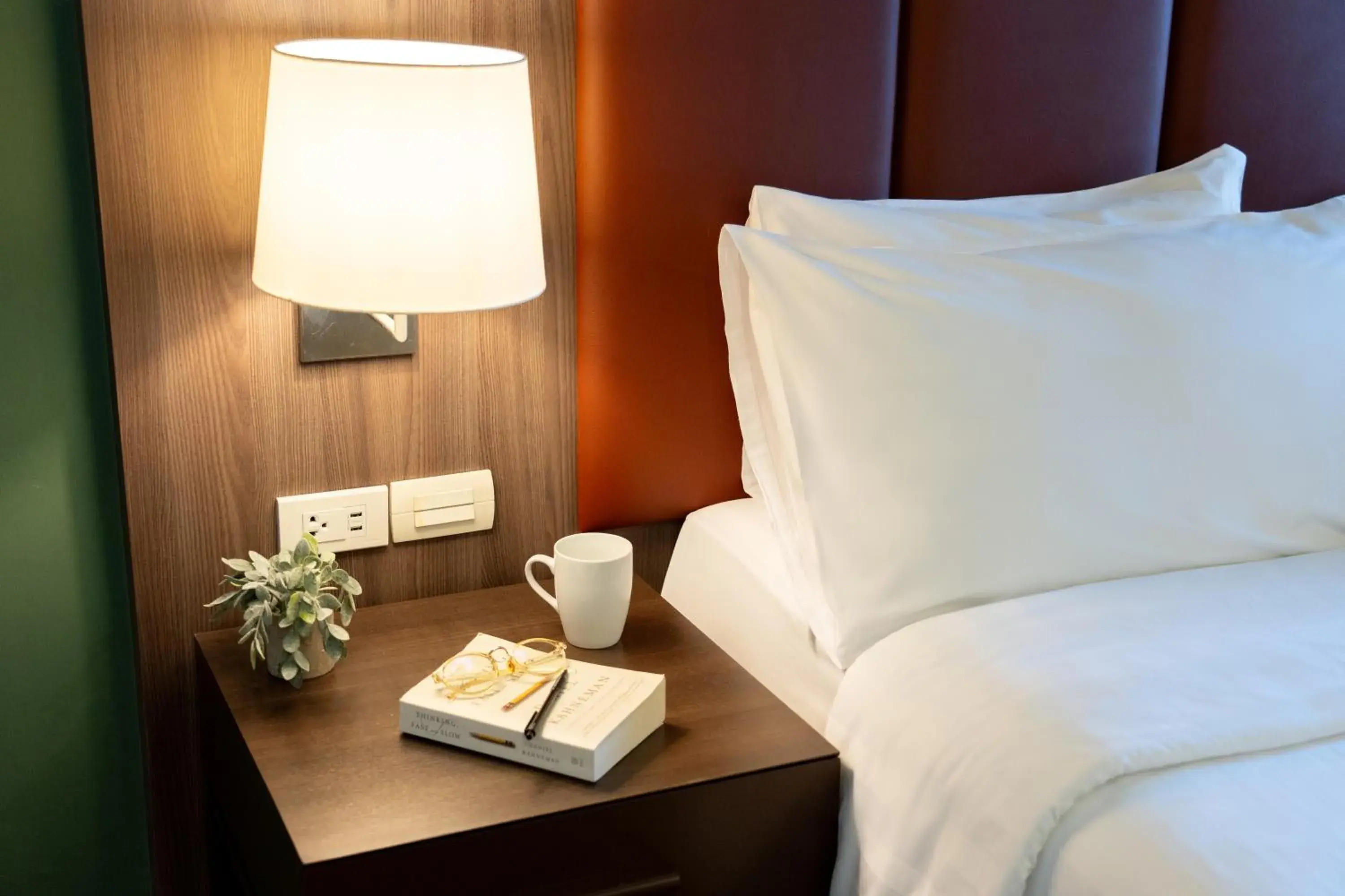 Bed in The Legacy Hotel Nana Sukhumvit, Aspira Collection Bed in The Legacy Hotel Nana Sukhumvit, Aspira Collection