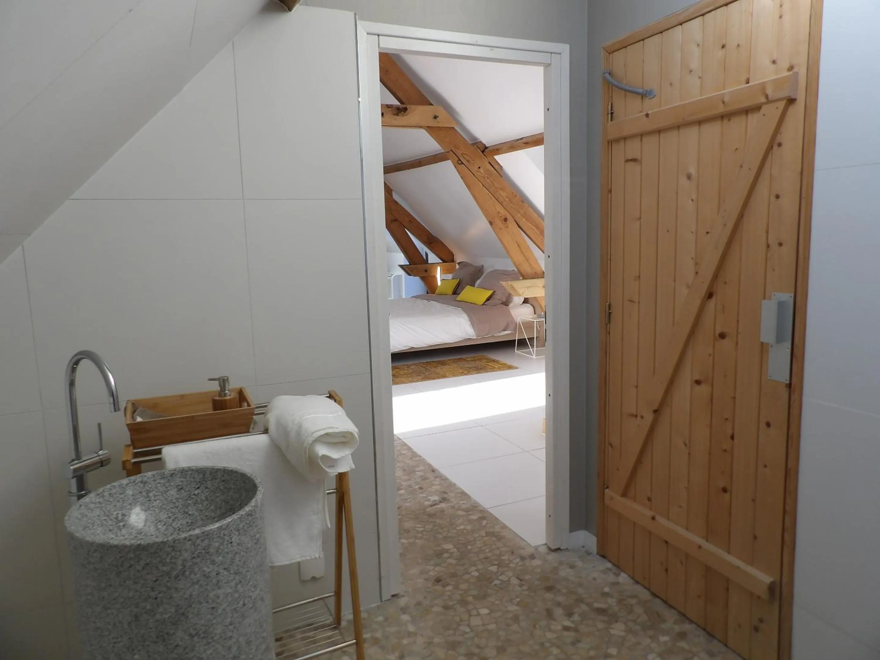 Bathroom, Bed in Aux Herbes Hautes