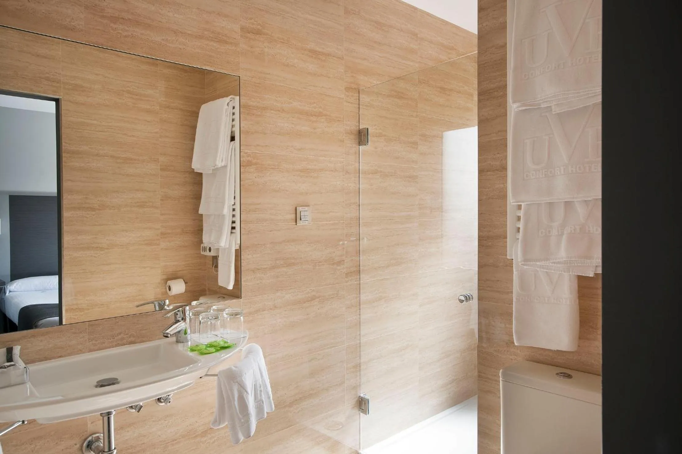 Bathroom in Hostal T4