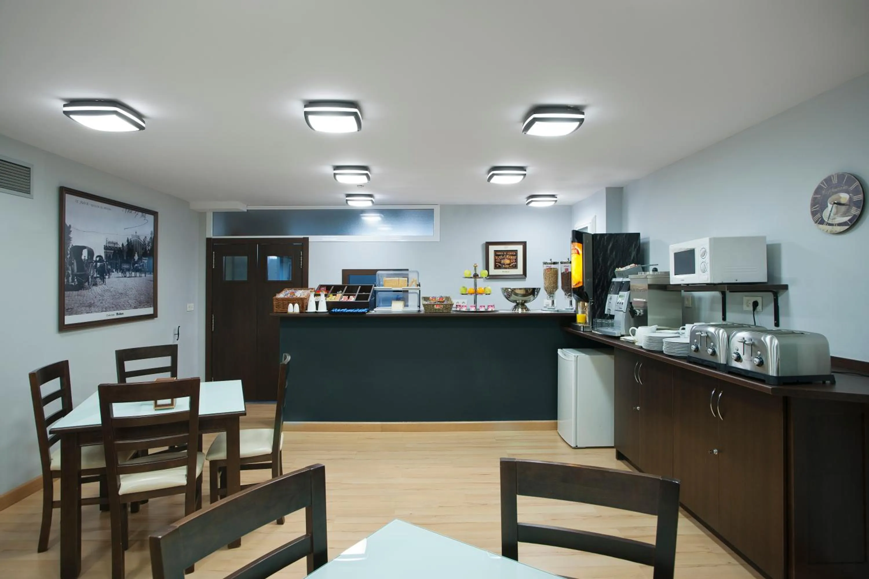 Lounge or bar in Hostal T4