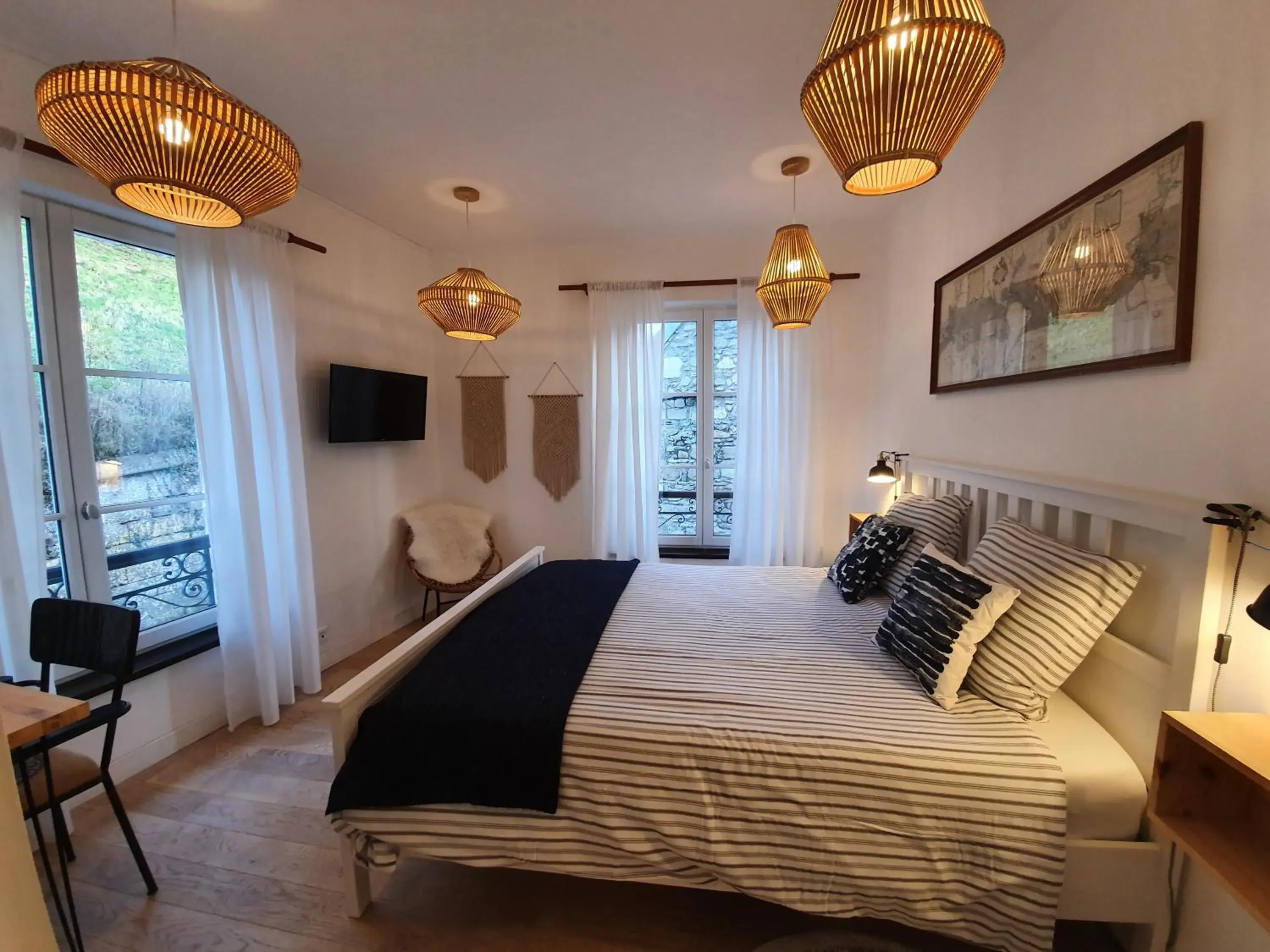 Small Double Room in Il Etait Une Fois Small Double Room in Il Etait Une Fois