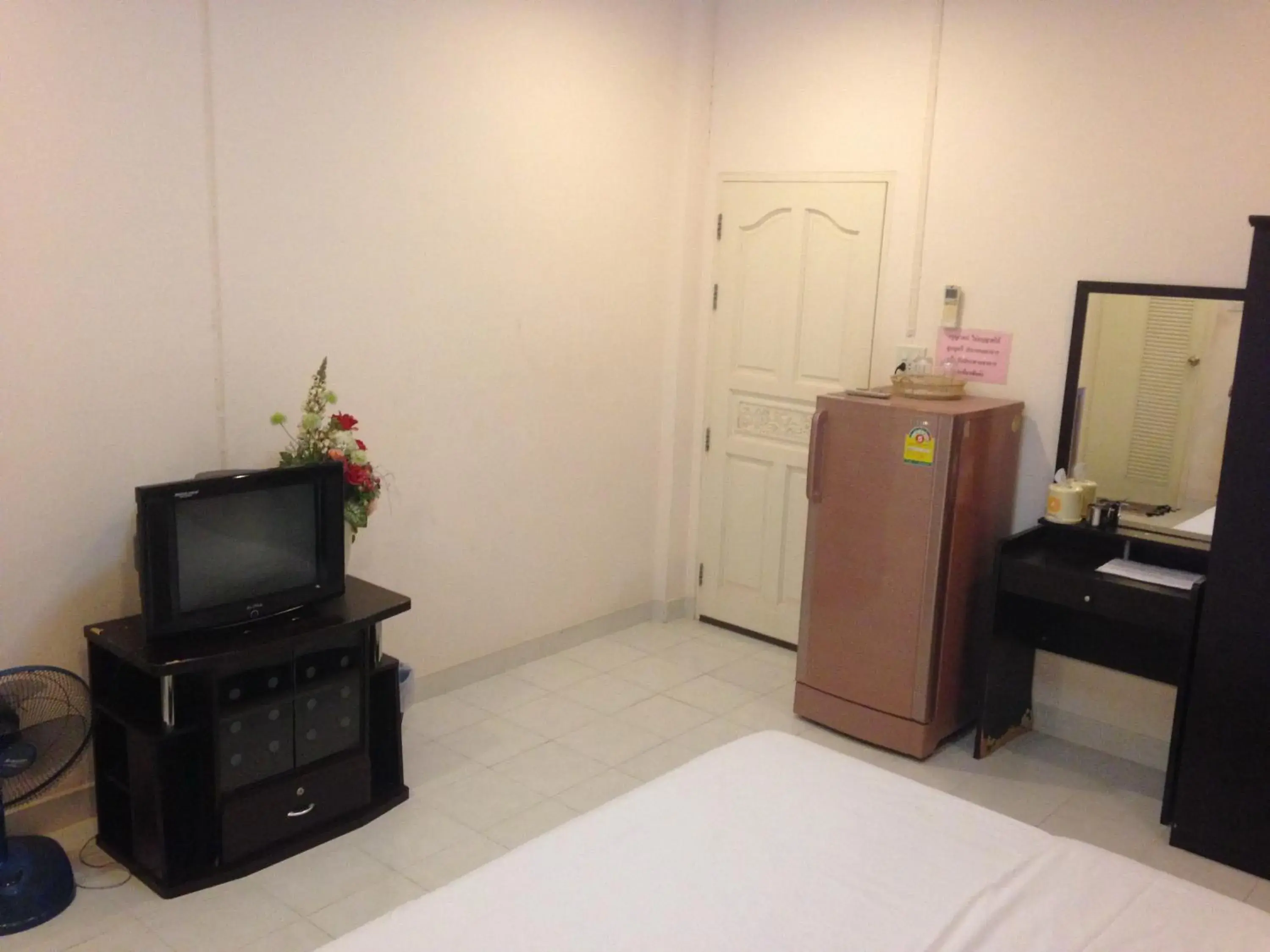 Photo of the whole room in Jaroonwej Bangsaen Photo of the whole room in Jaroonwej Bangsaen