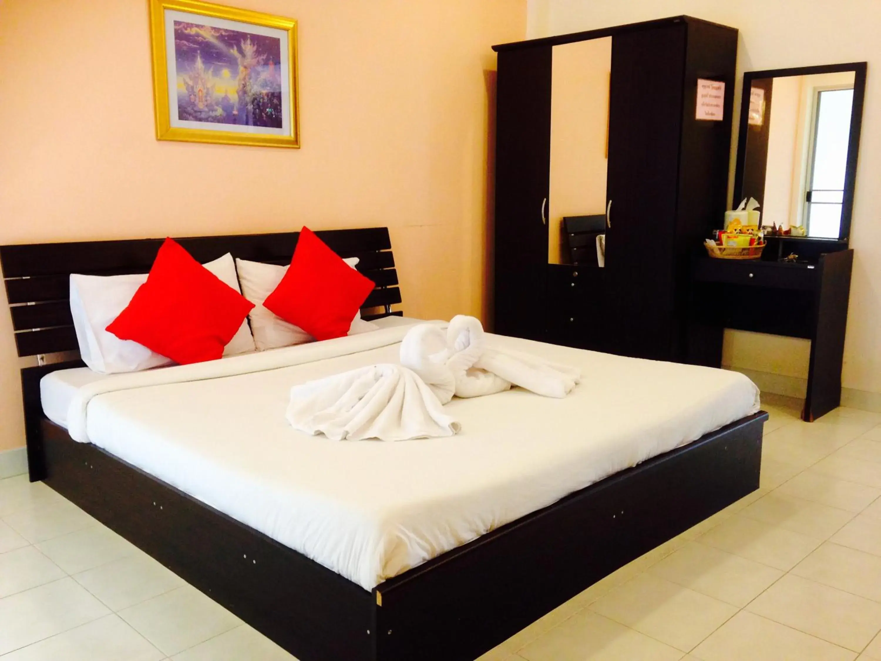 Photo of the whole room, Bed in Jaroonwej Bangsaen Photo of the whole room, Bed in Jaroonwej Bangsaen