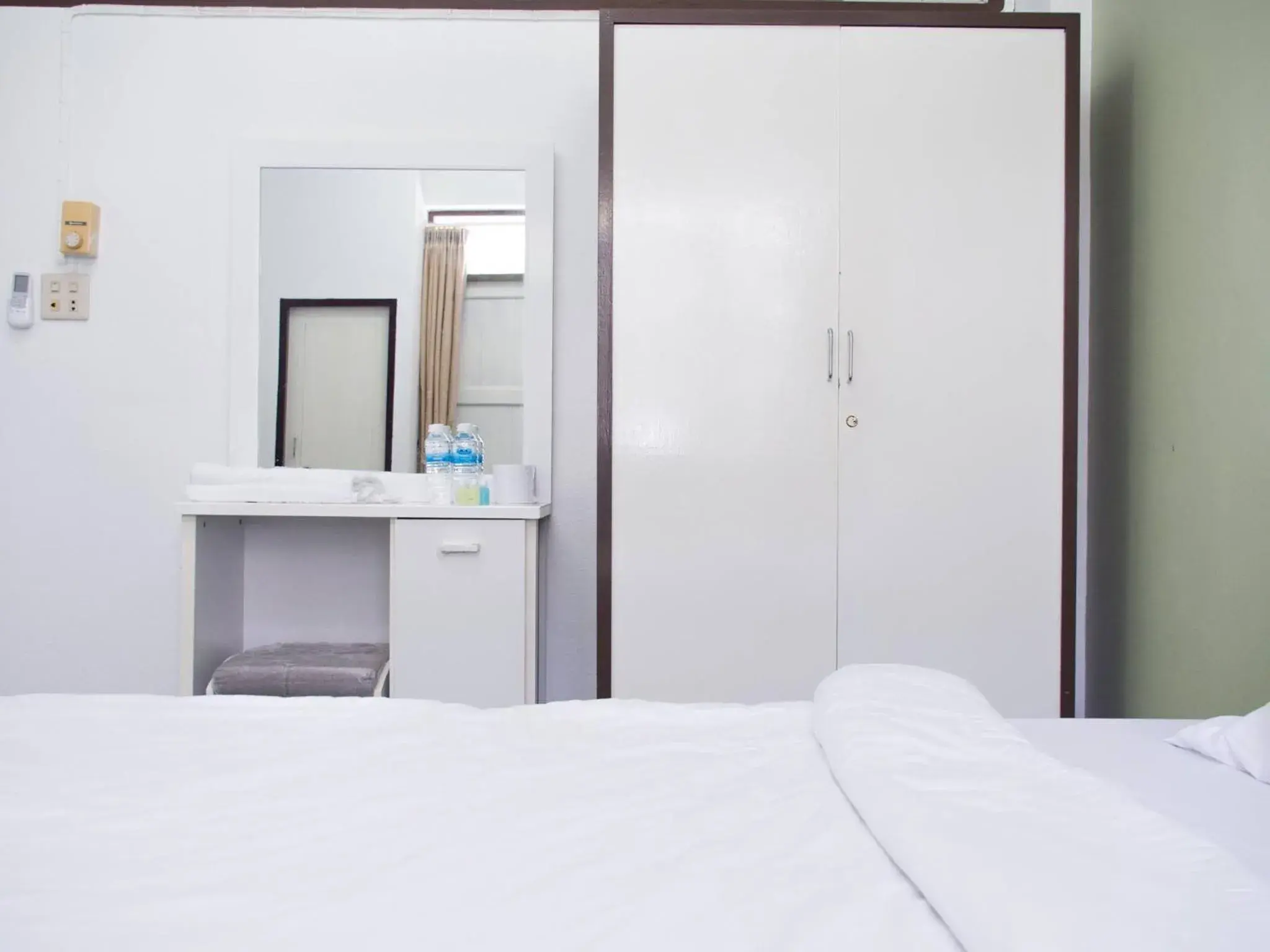 Decorative detail, Bed in Jaroonwej Bangsaen Decorative detail, Bed in Jaroonwej Bangsaen