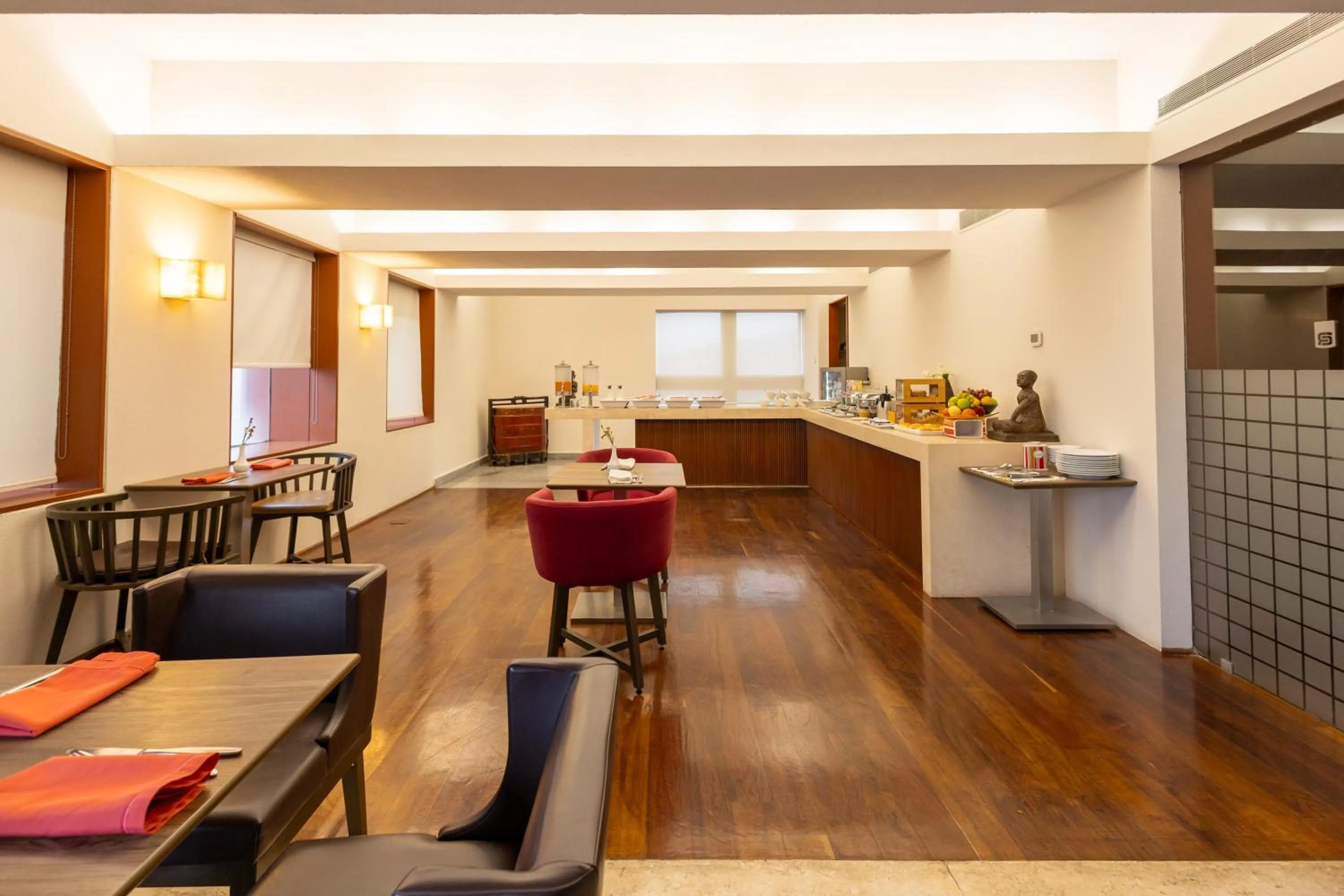 Seating area in Camino Real Monterrey