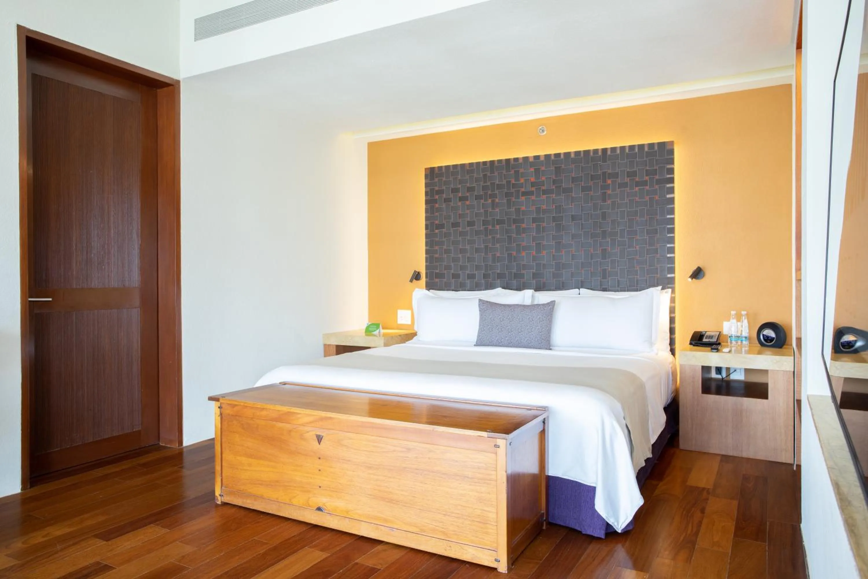 Bedroom in Camino Real Monterrey