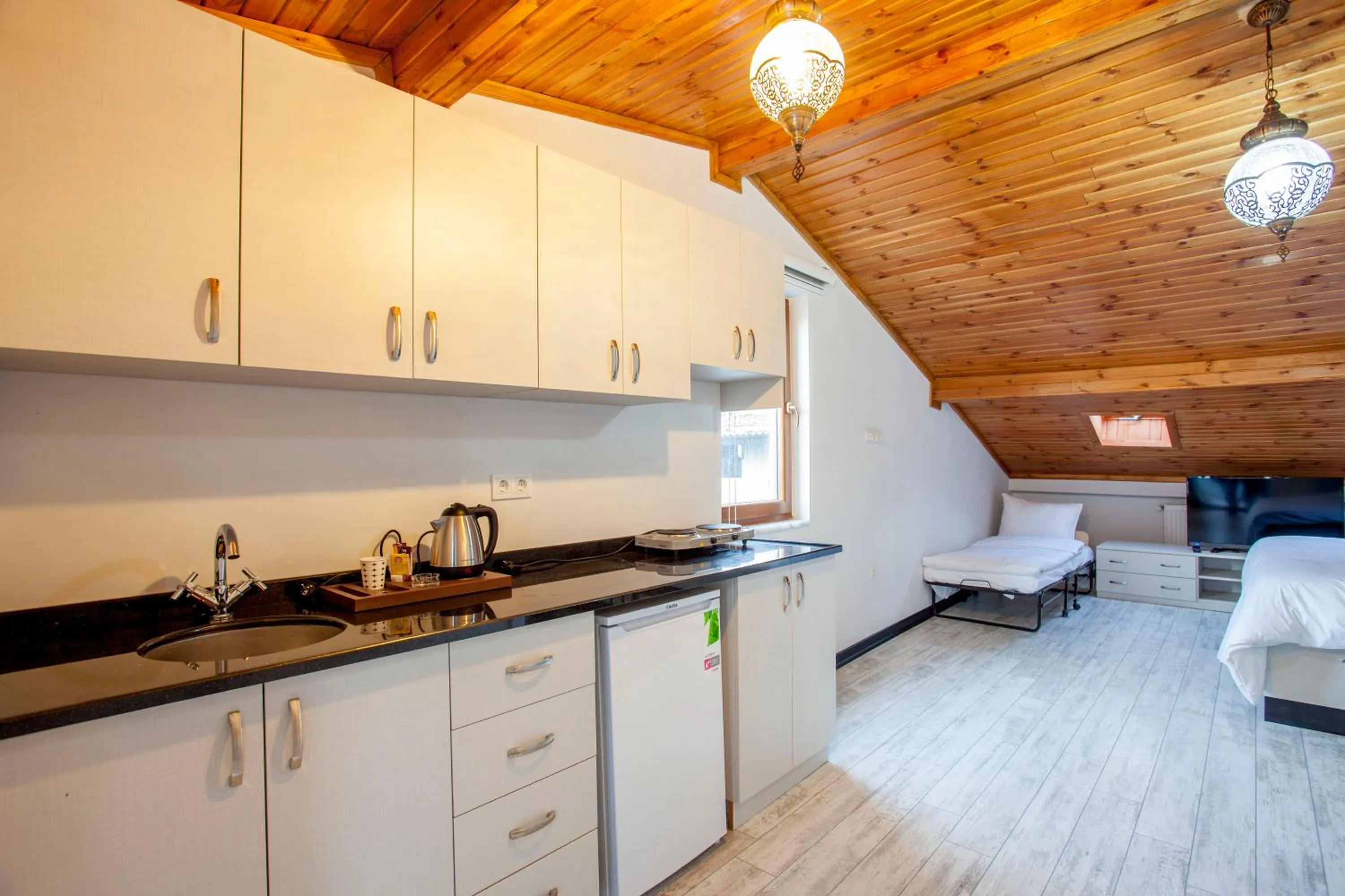 Kitchen or kitchenette in Taksim Sem House