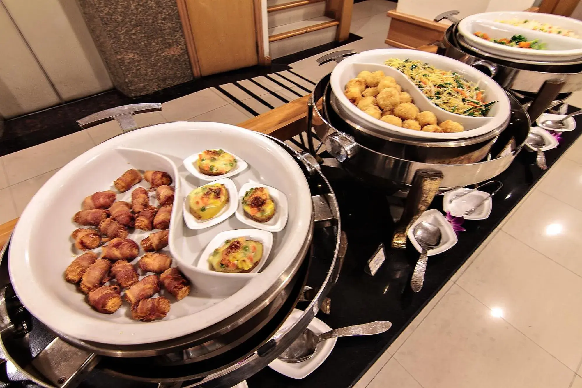 Restaurant/places to eat in Bossotel Bangkok Restaurant/places to eat in Bossotel Bangkok