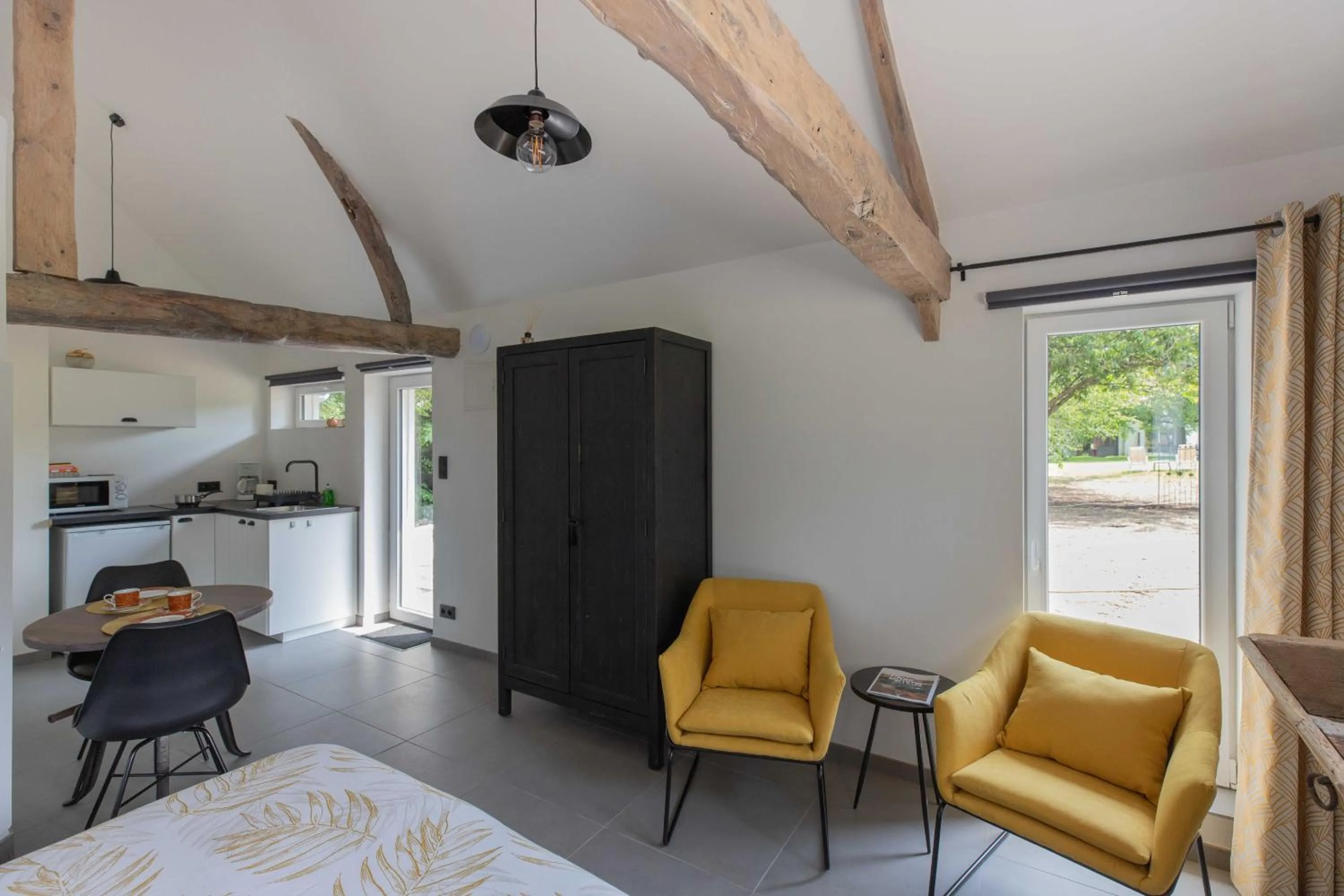 Seating area in La Pomme Pétillante