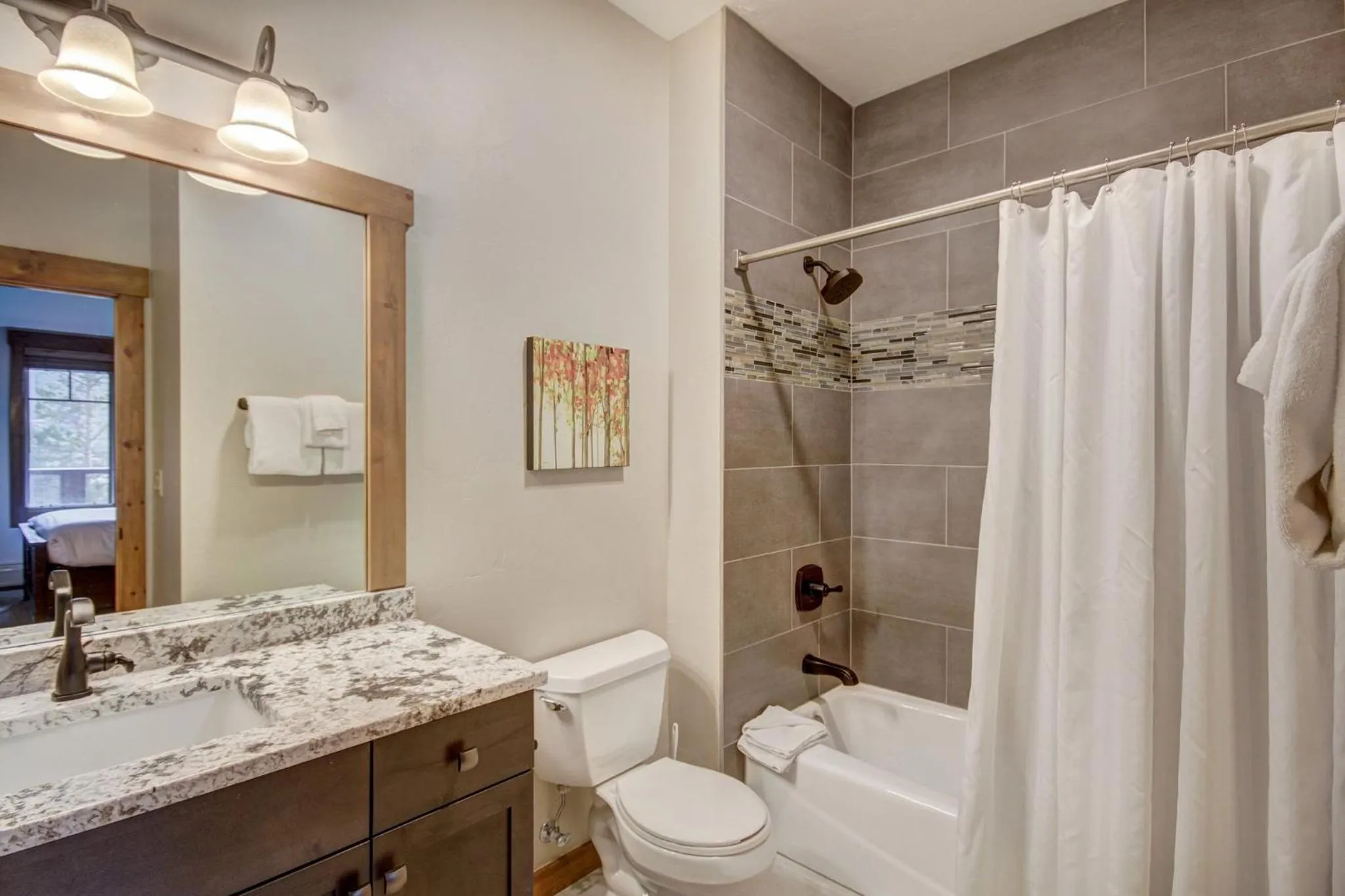 Bathroom in Mountain Thunder Lodge