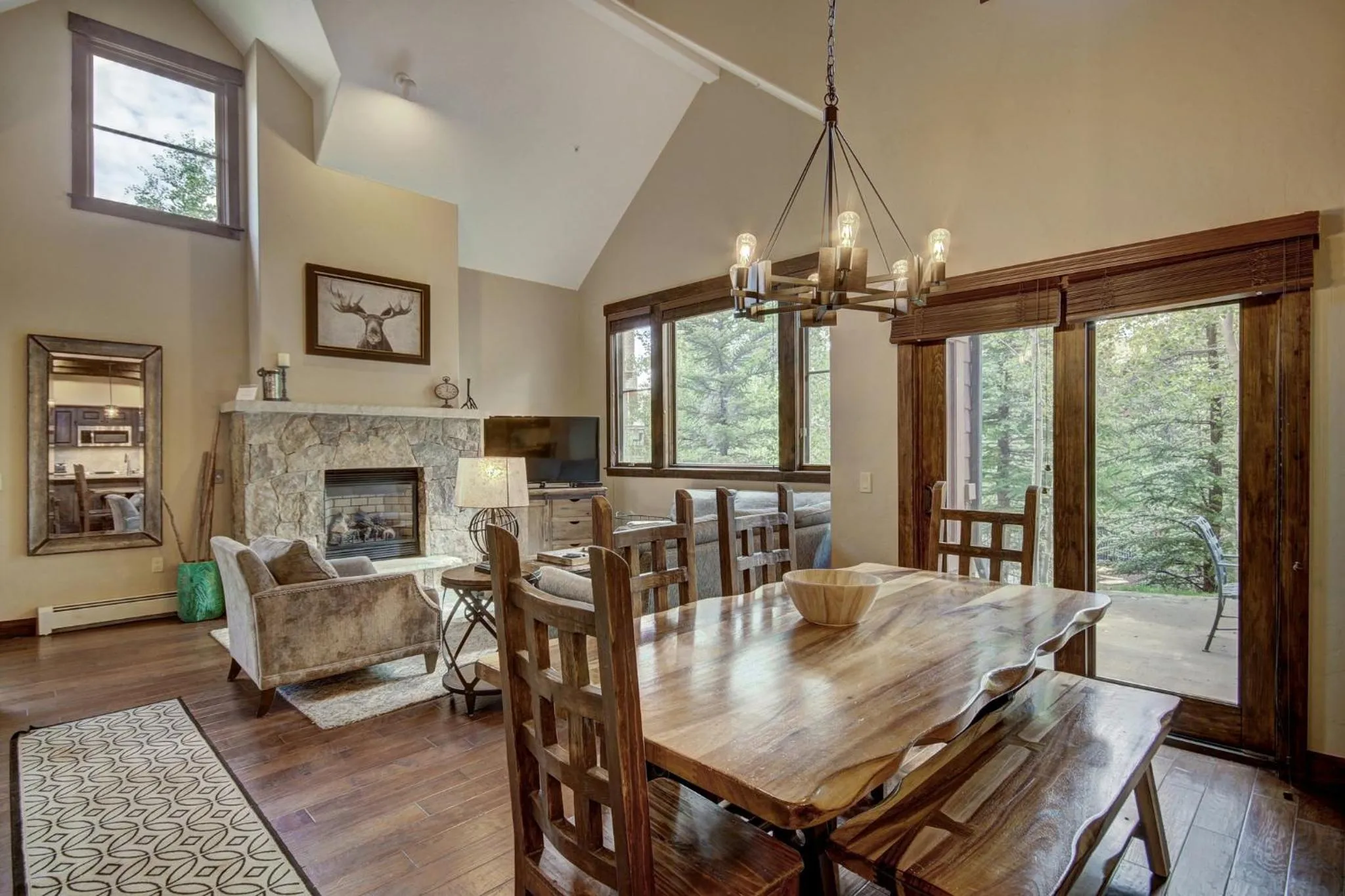 Living room in Mountain Thunder Lodge, A Vail Resorts Property
