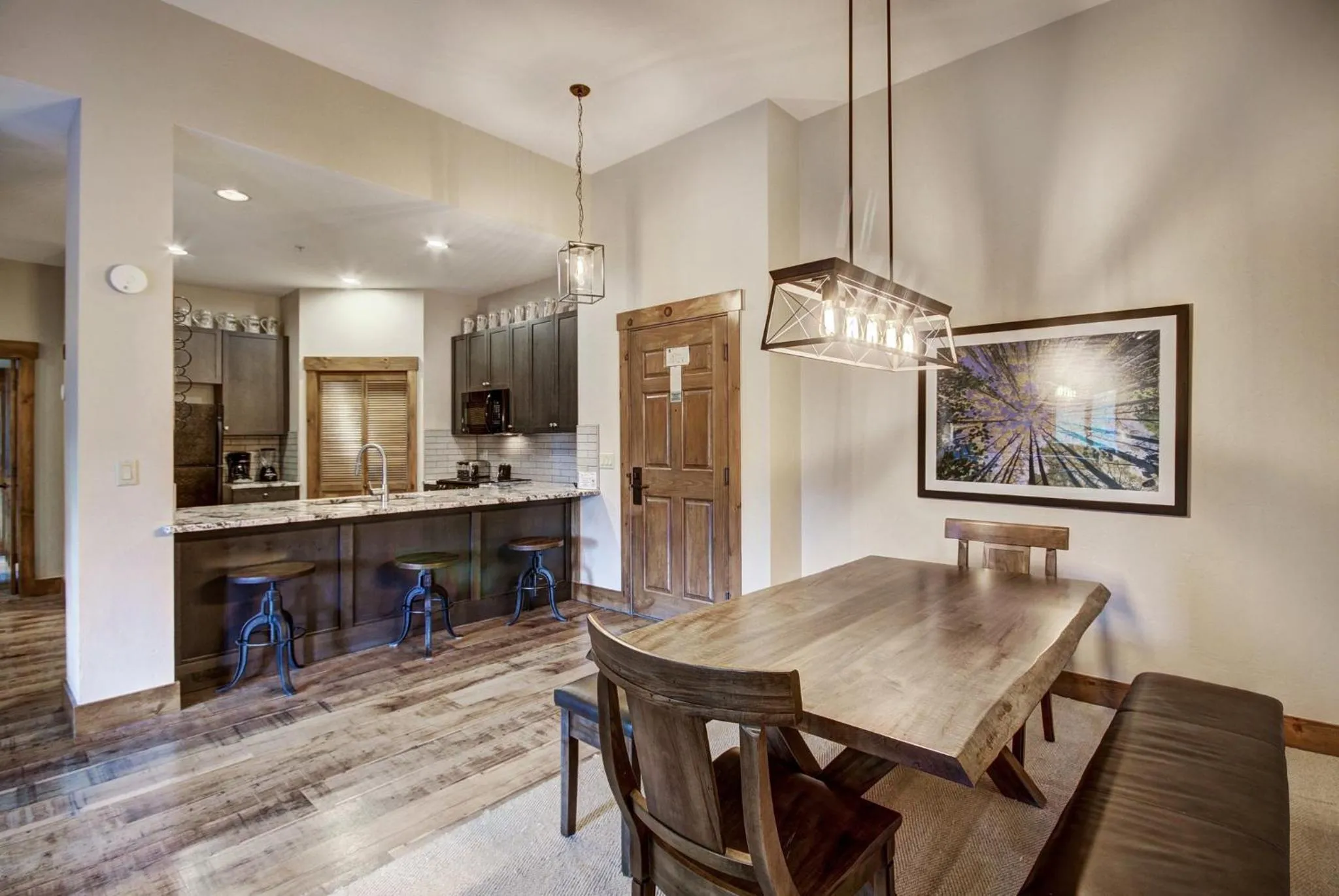 Food and drinks in Mountain Thunder Lodge