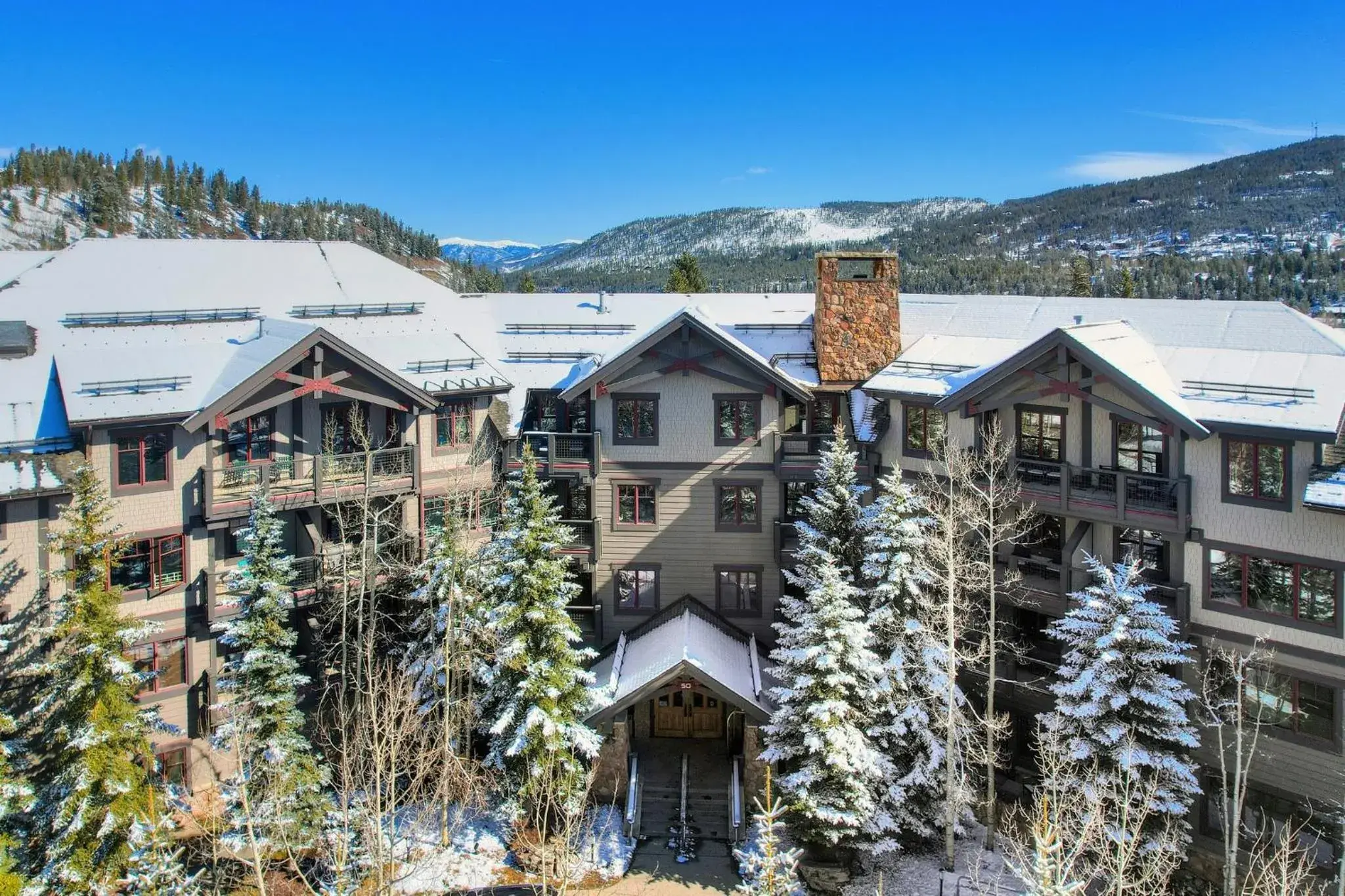 Property building in Mountain Thunder Lodge, A Vail Resorts Property Property building in Mountain Thunder Lodge, A Vail Resorts Property