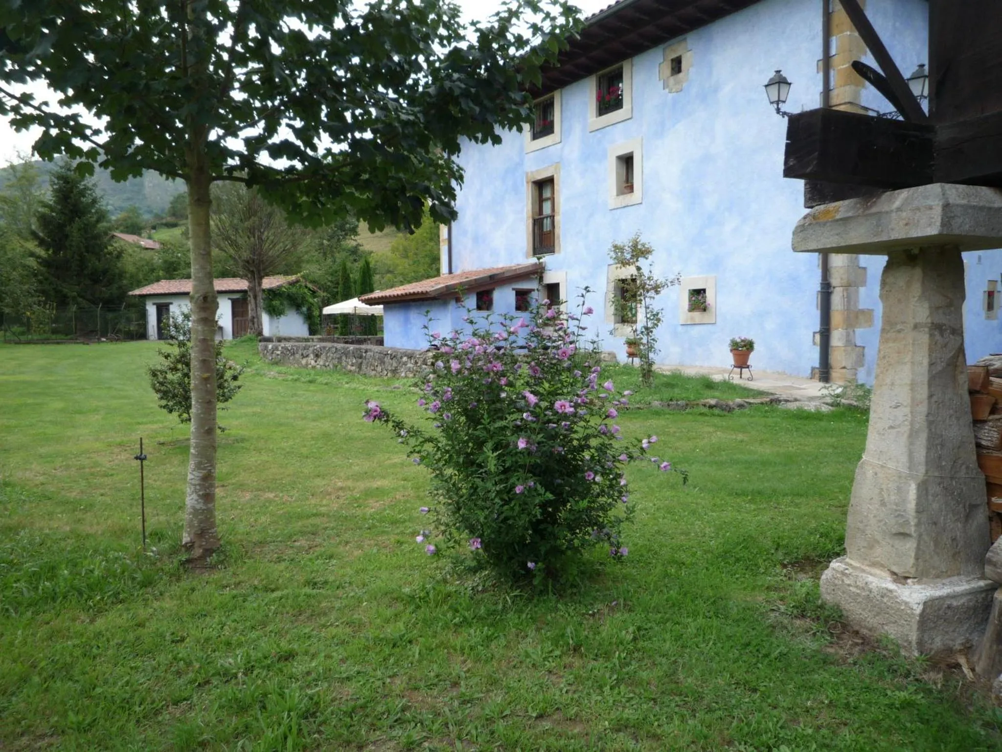Garden, Property Building in Hotel Rural Sucuevas