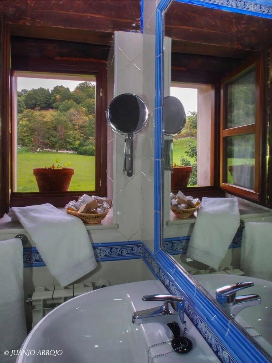 Other, Bathroom in Hotel Rural Sucuevas