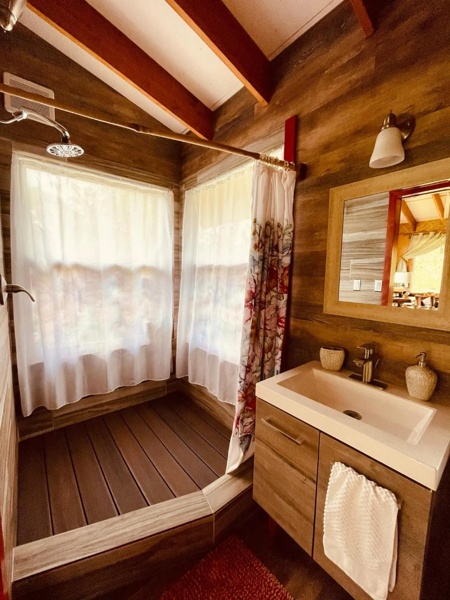Bathroom, Bed in Volcano Eco Cabin & Eco Lodge