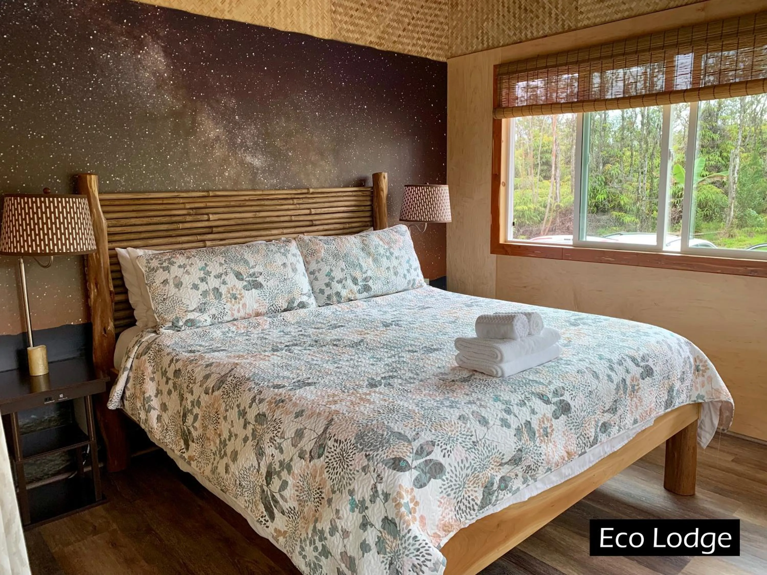 Bed in Volcano Eco Cabin & Eco Lodge