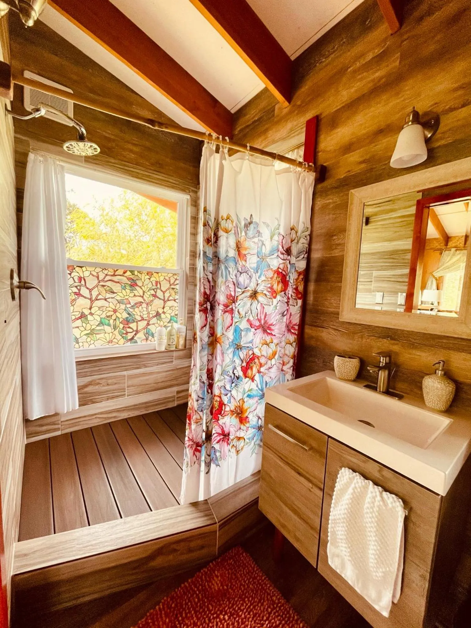 Bathroom, Bed in Volcano Eco Cabin & Eco Lodge