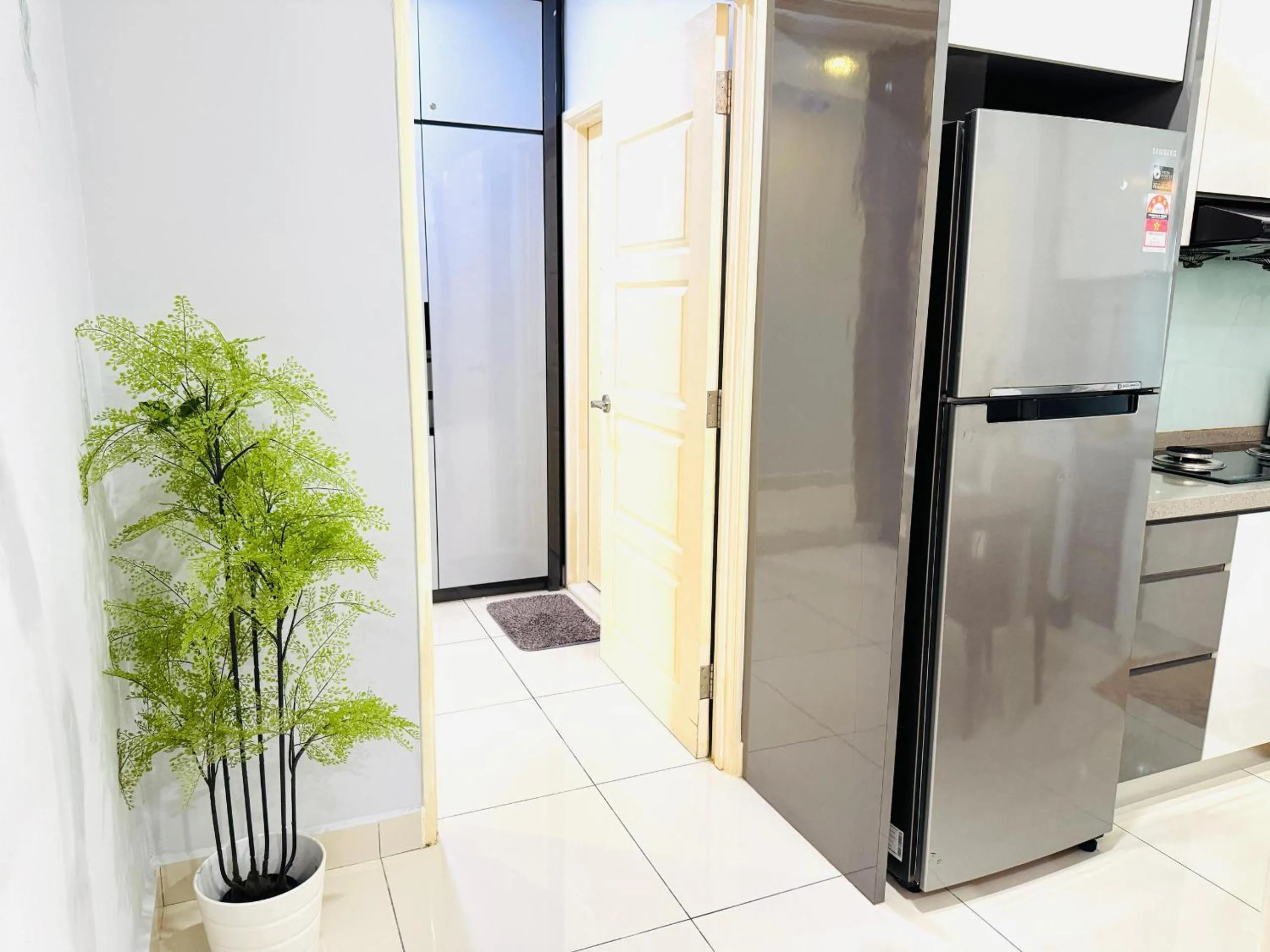 Kitchen or kitchenette in Hejmo Suites