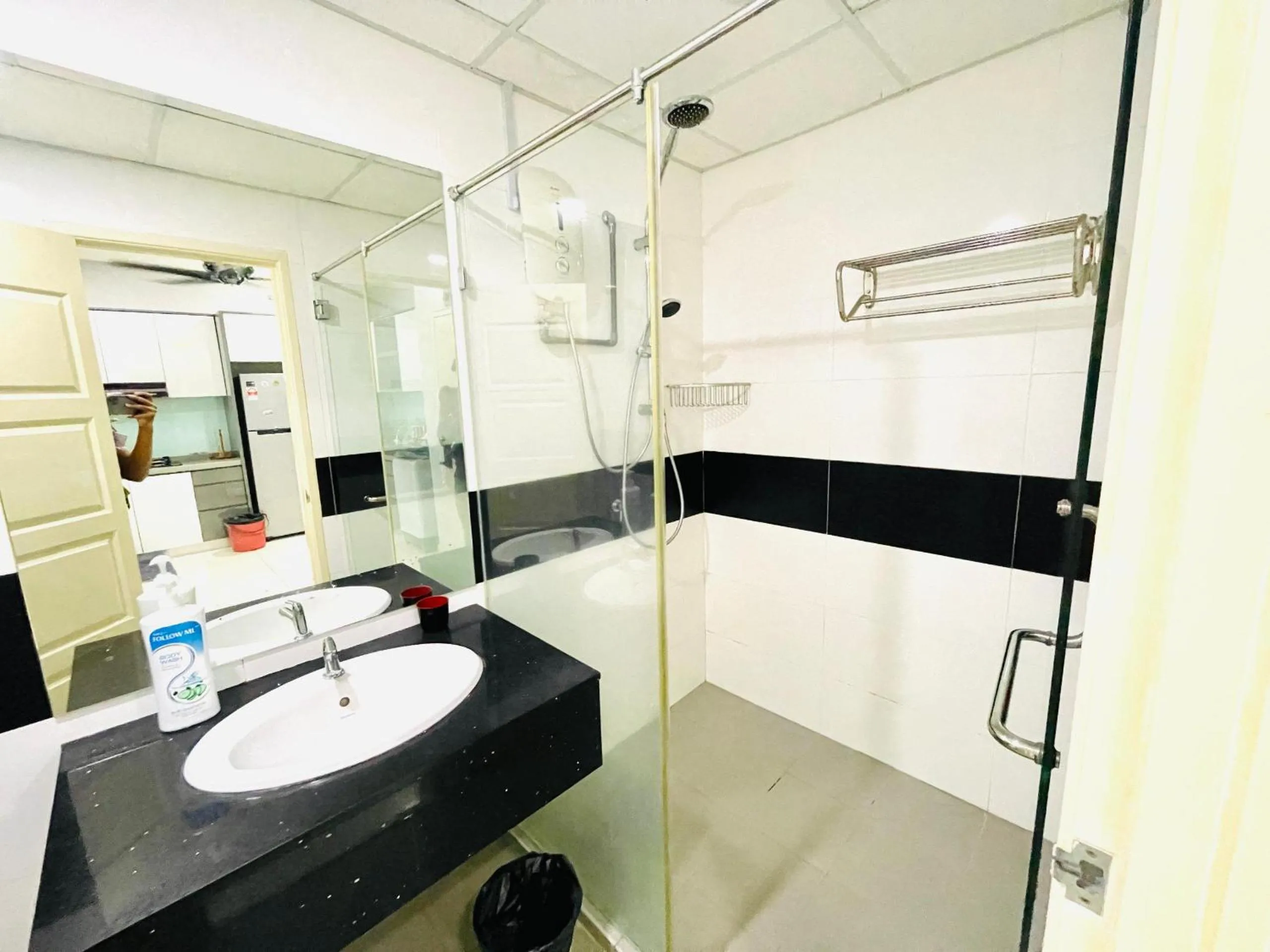 Toilet in Hejmo Suites