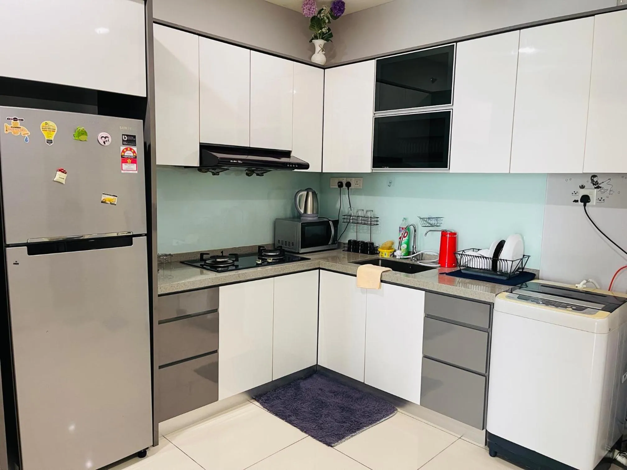 Kitchen or kitchenette in Hejmo Suites