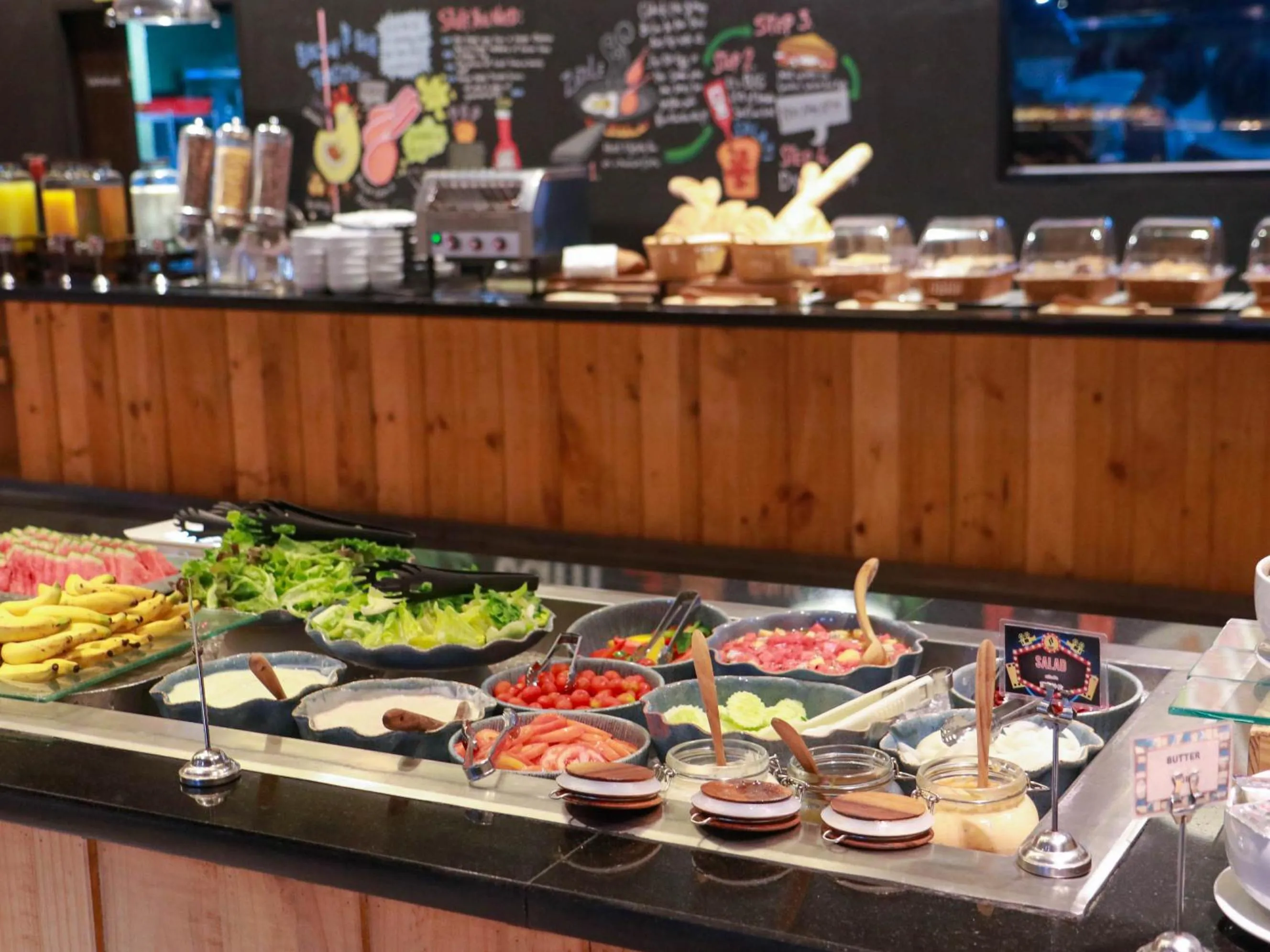 Restaurant/places to eat in DARA Hotel - SHA Plus