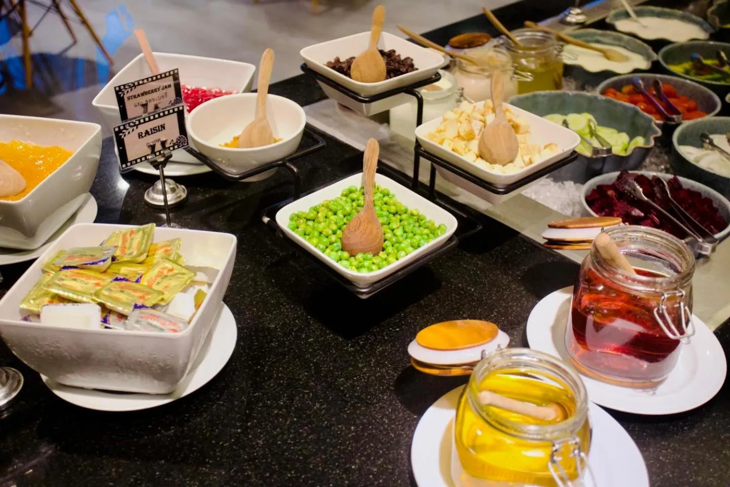 Restaurant/places to eat in DARA Hotel - SHA Plus