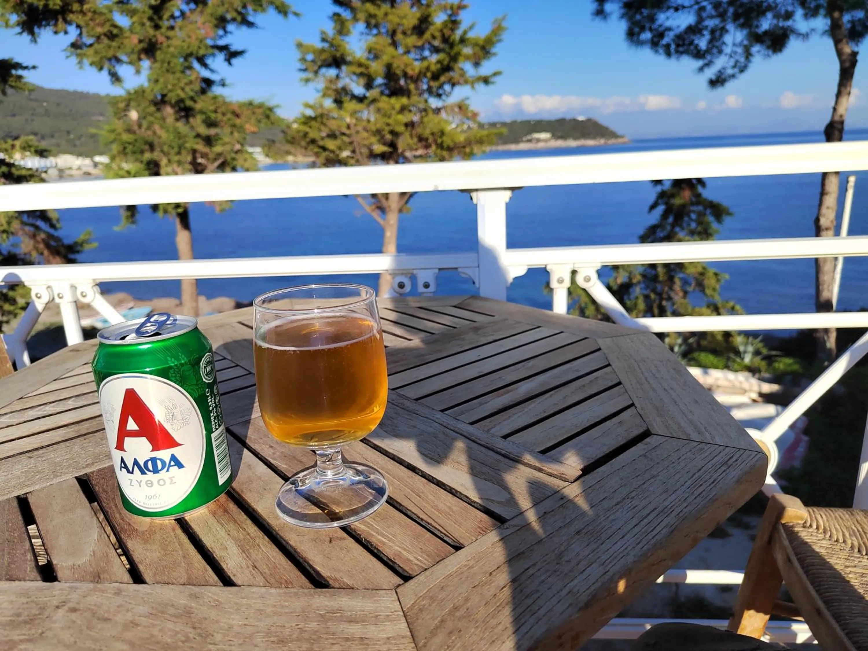 Food and drinks in Oneiro glico