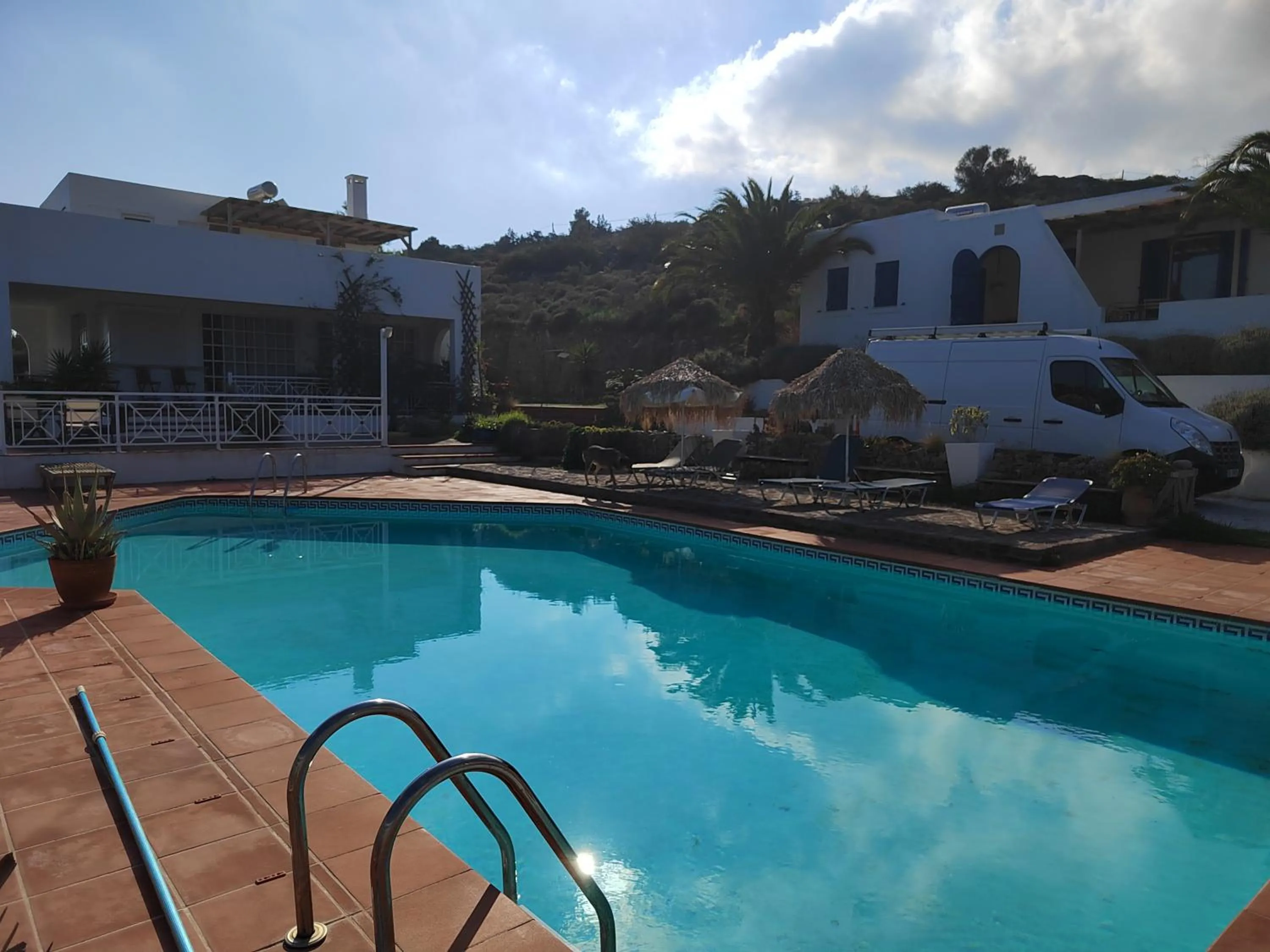 Pool view in Oneiro glico