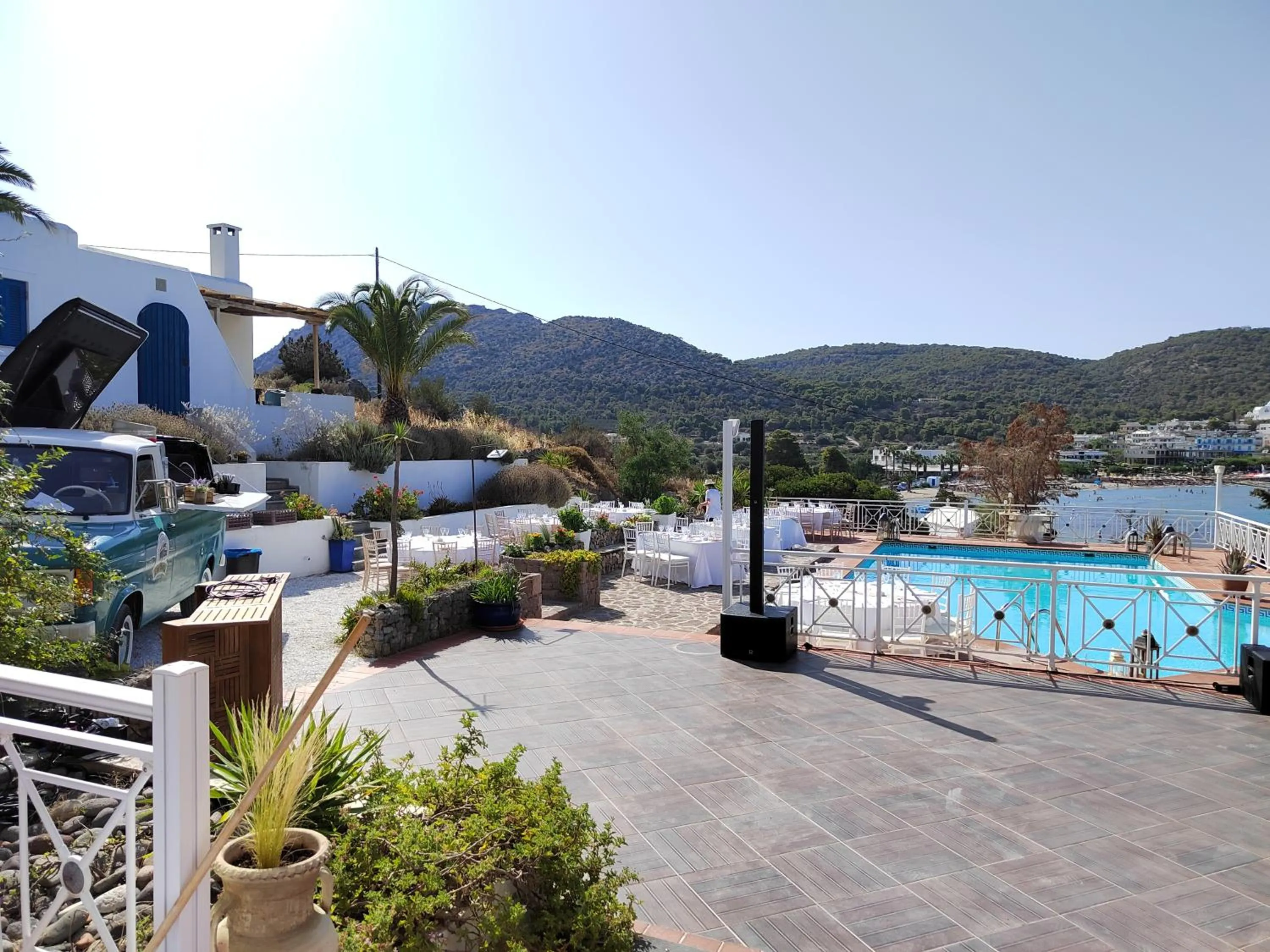 Pool view in Oneiro glico