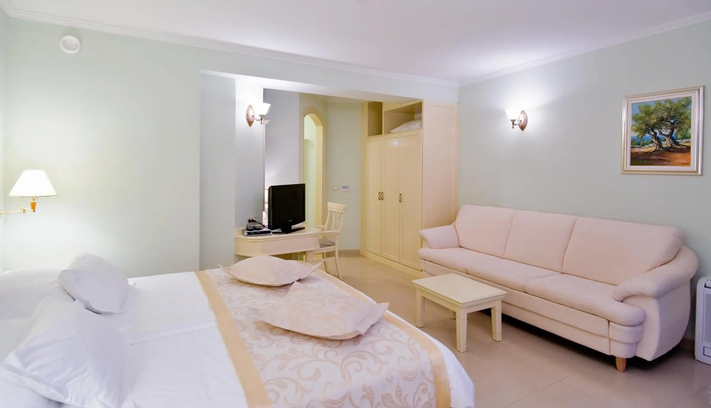 Studio with Balcony with Partial Sea View in Hotel Sunceva Postelja Brela Studio with Balcony with Partial Sea View in Hotel Sunceva Postelja Brela
