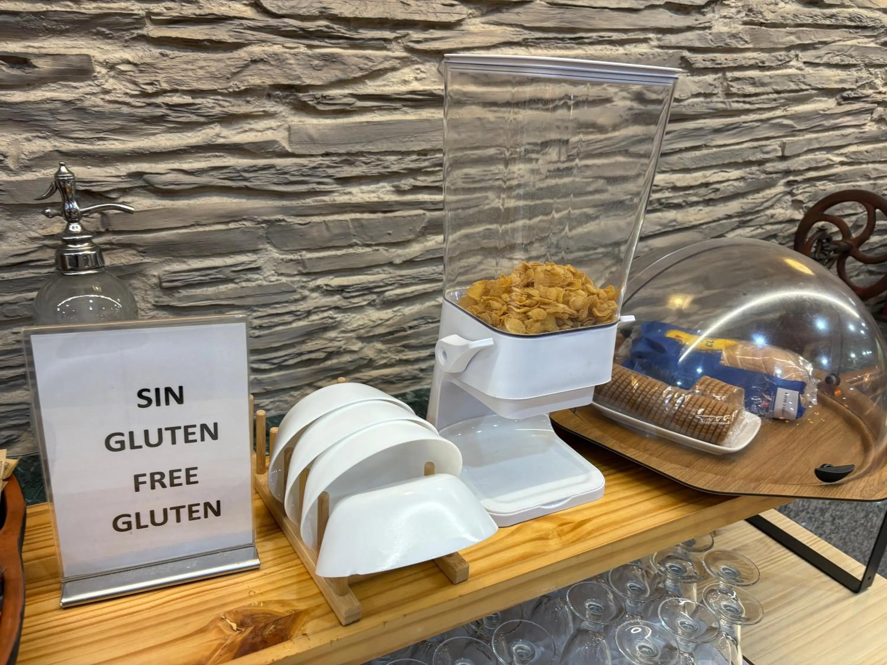 Breakfast in Hotel Los Olmos