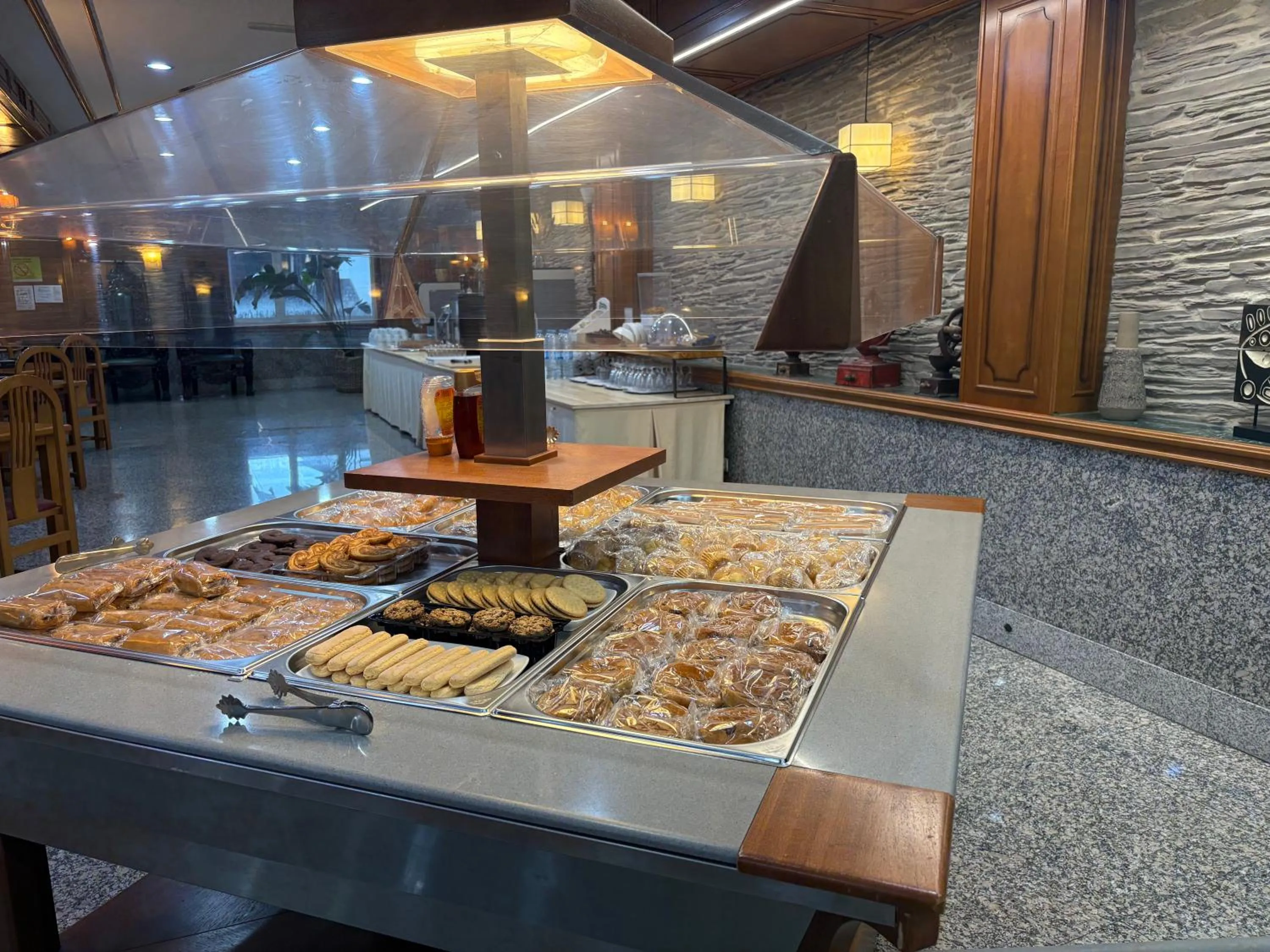 Breakfast in Hotel Los Olmos