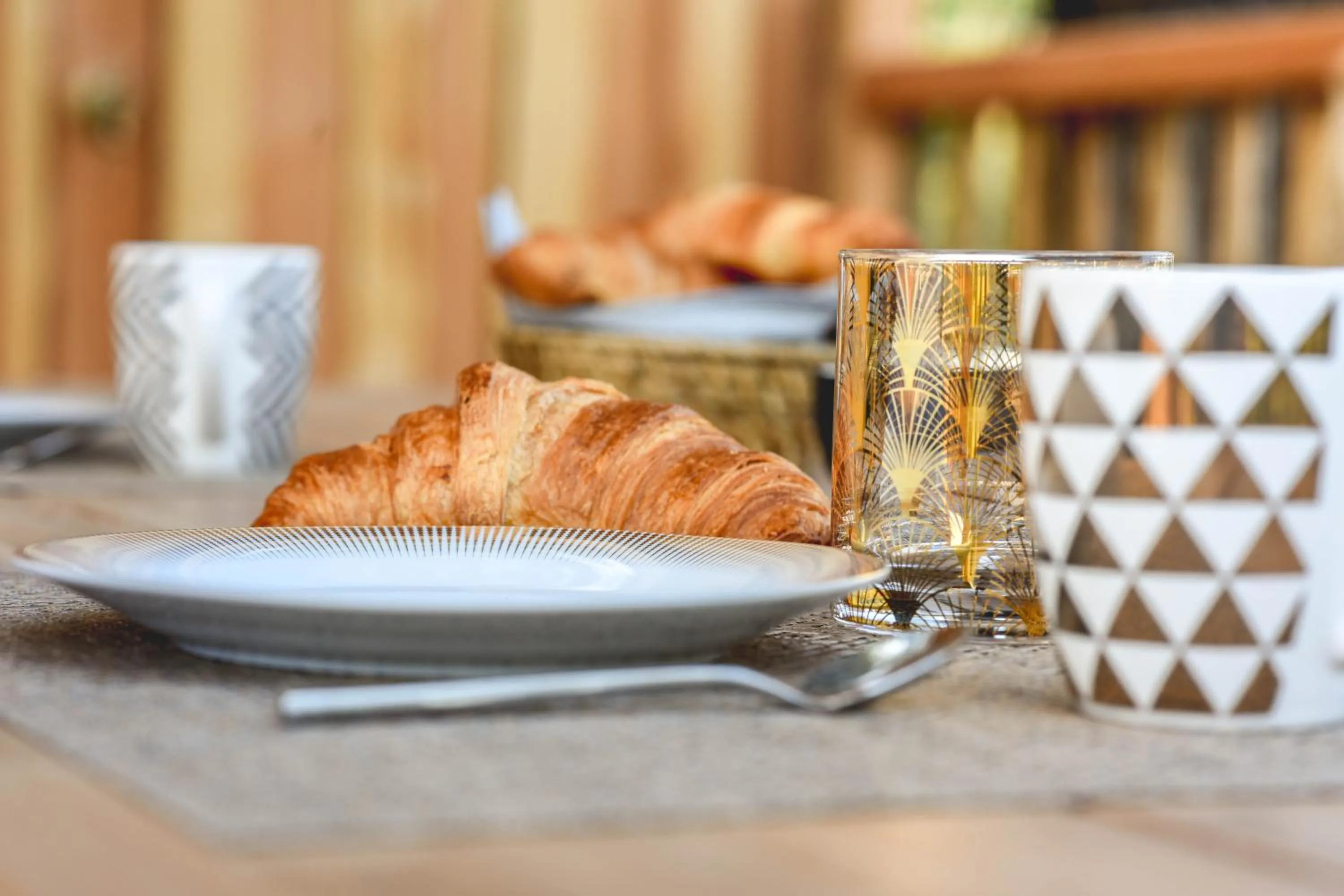 Breakfast in Logis Hôtel Emeraude des Bois