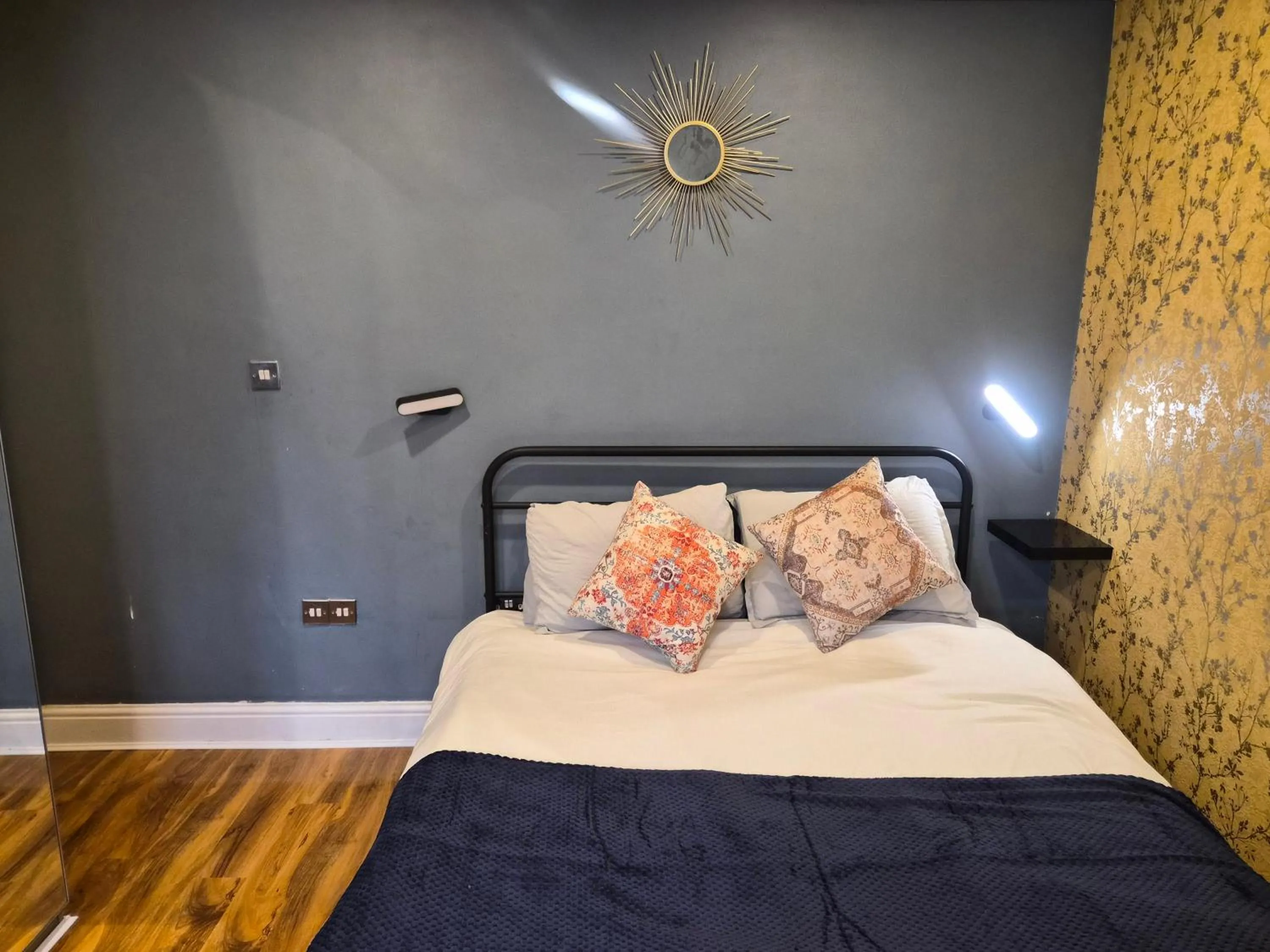 Bed in Dodi Aparts London, near Stratford close to tube station