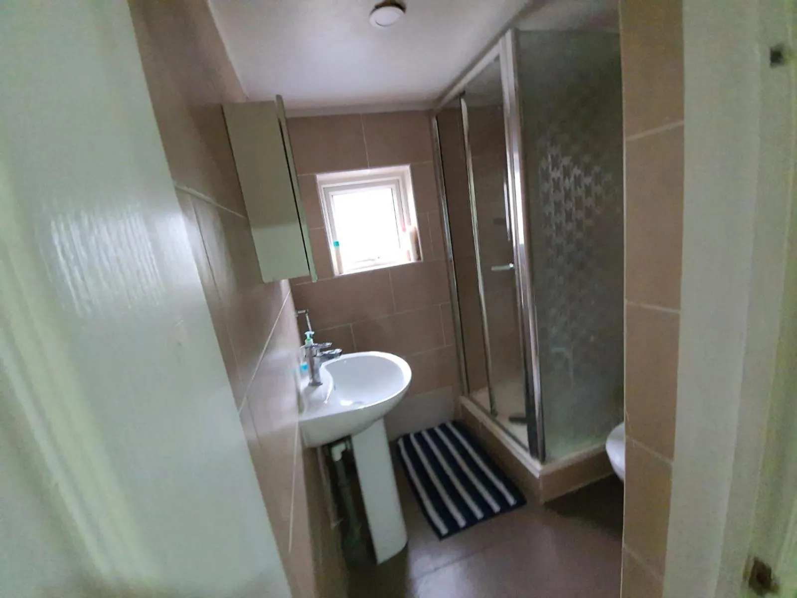 Dodi Aparts London, near Stratford close to tube station